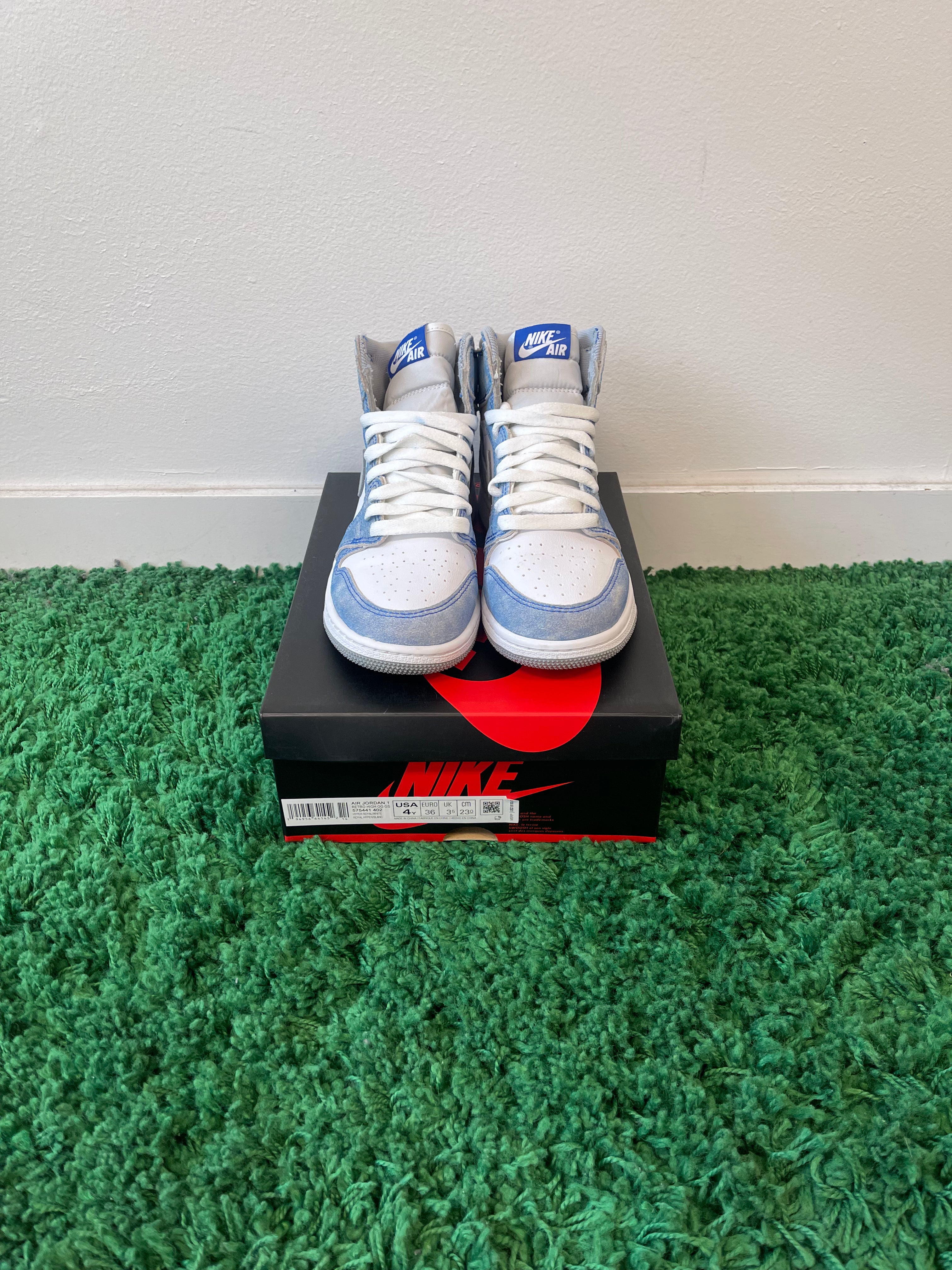 Used Jordan 1 Retro High Hyper Royal Smoke Grey (Youth)