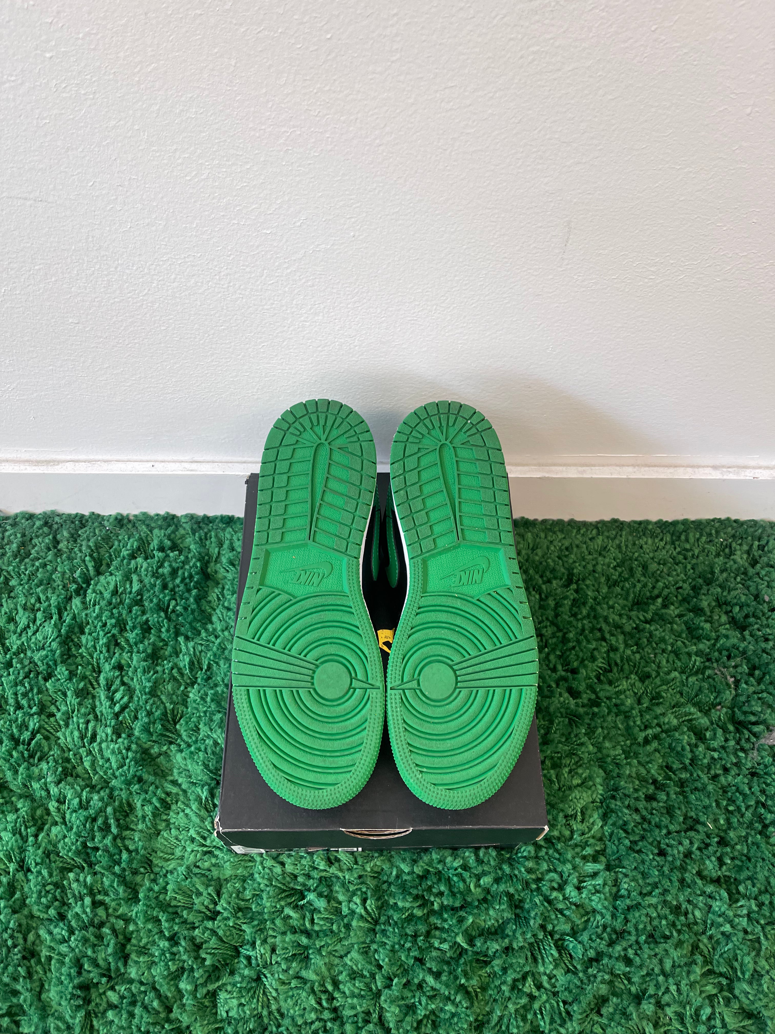 Used Jordan 1 Low Lucky Green (Youth)