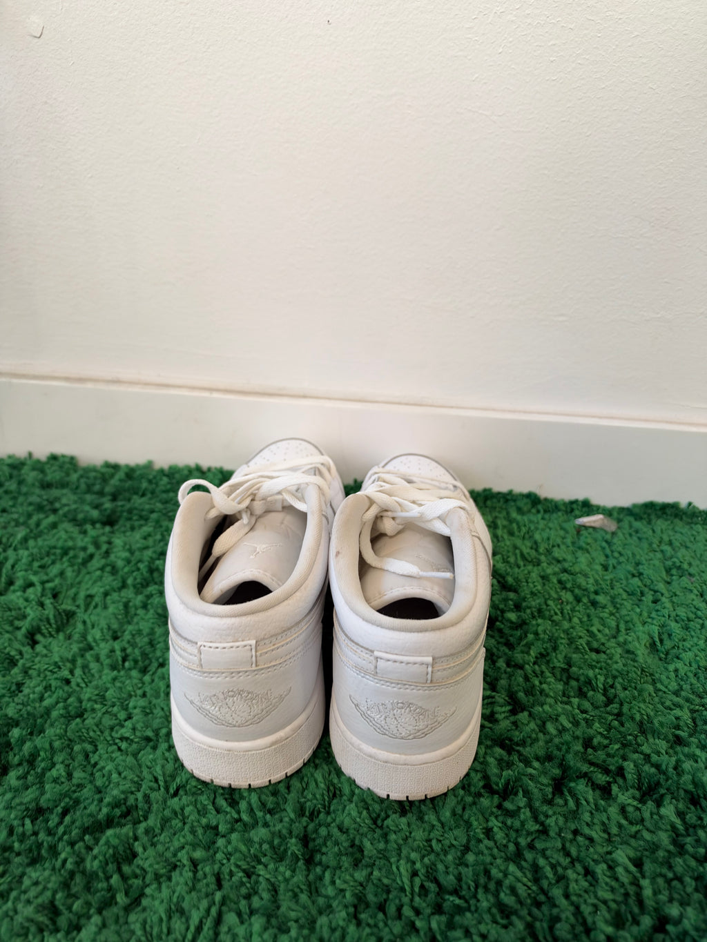 Used Jordan 1 Low Triple White