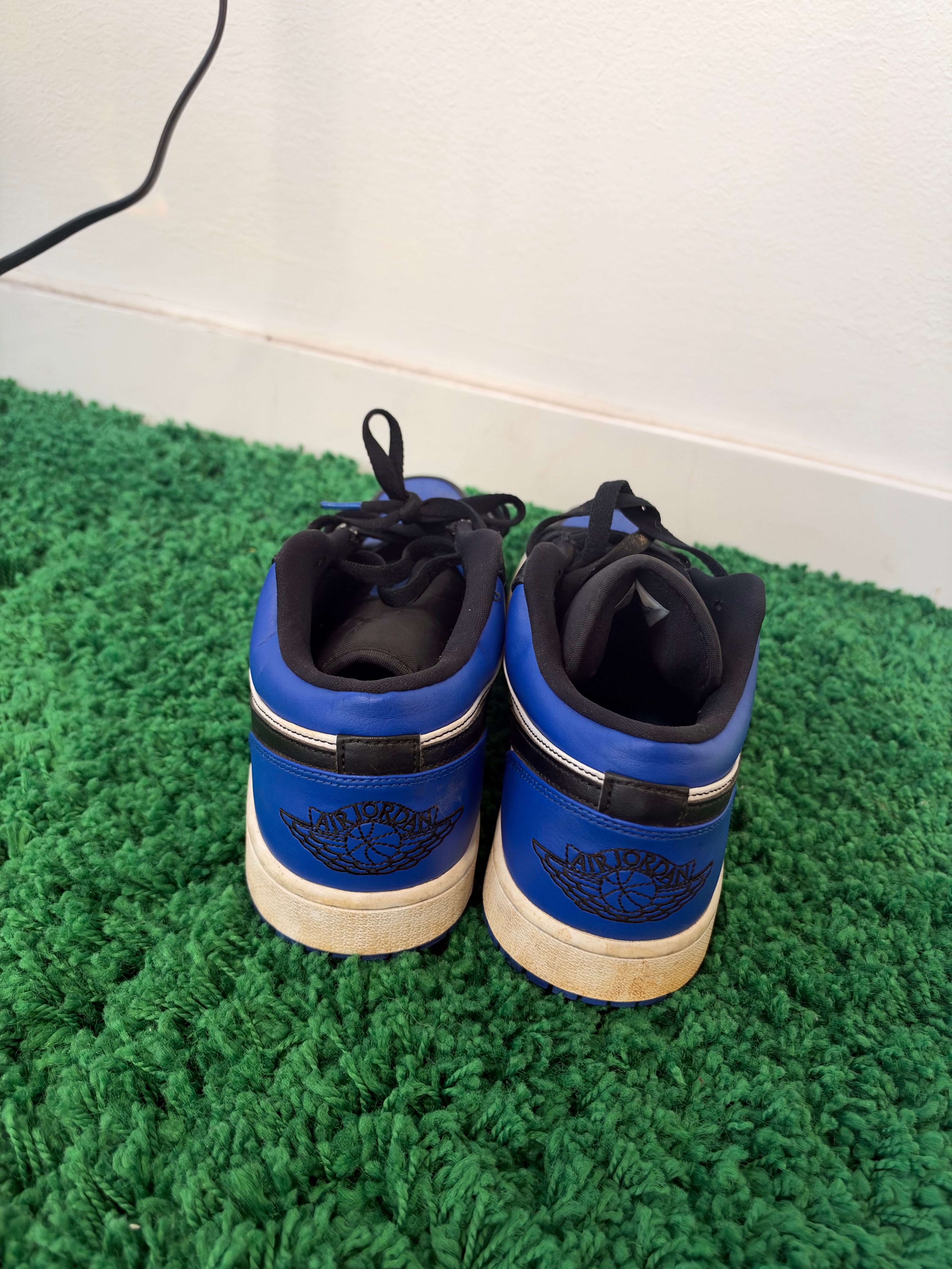Used Jordan 1 Low Royal Toe (Men’s)