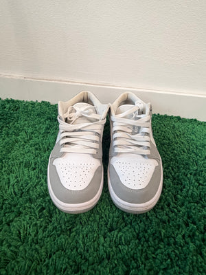 Used Jordan 1 Low Wolf Grey (Women’s)