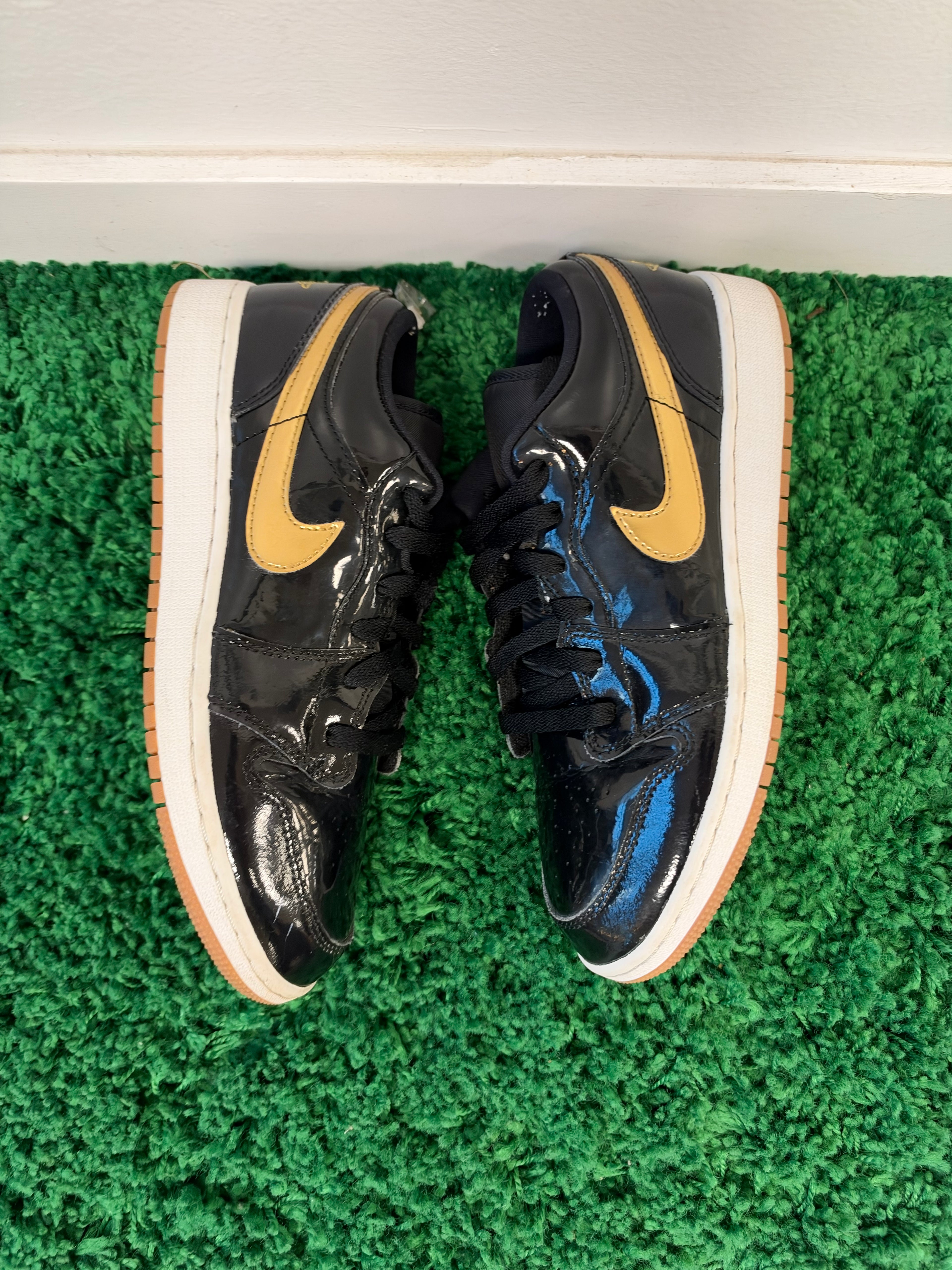 Used Jordan 1 Retro Low Black Gold Patent (GS)