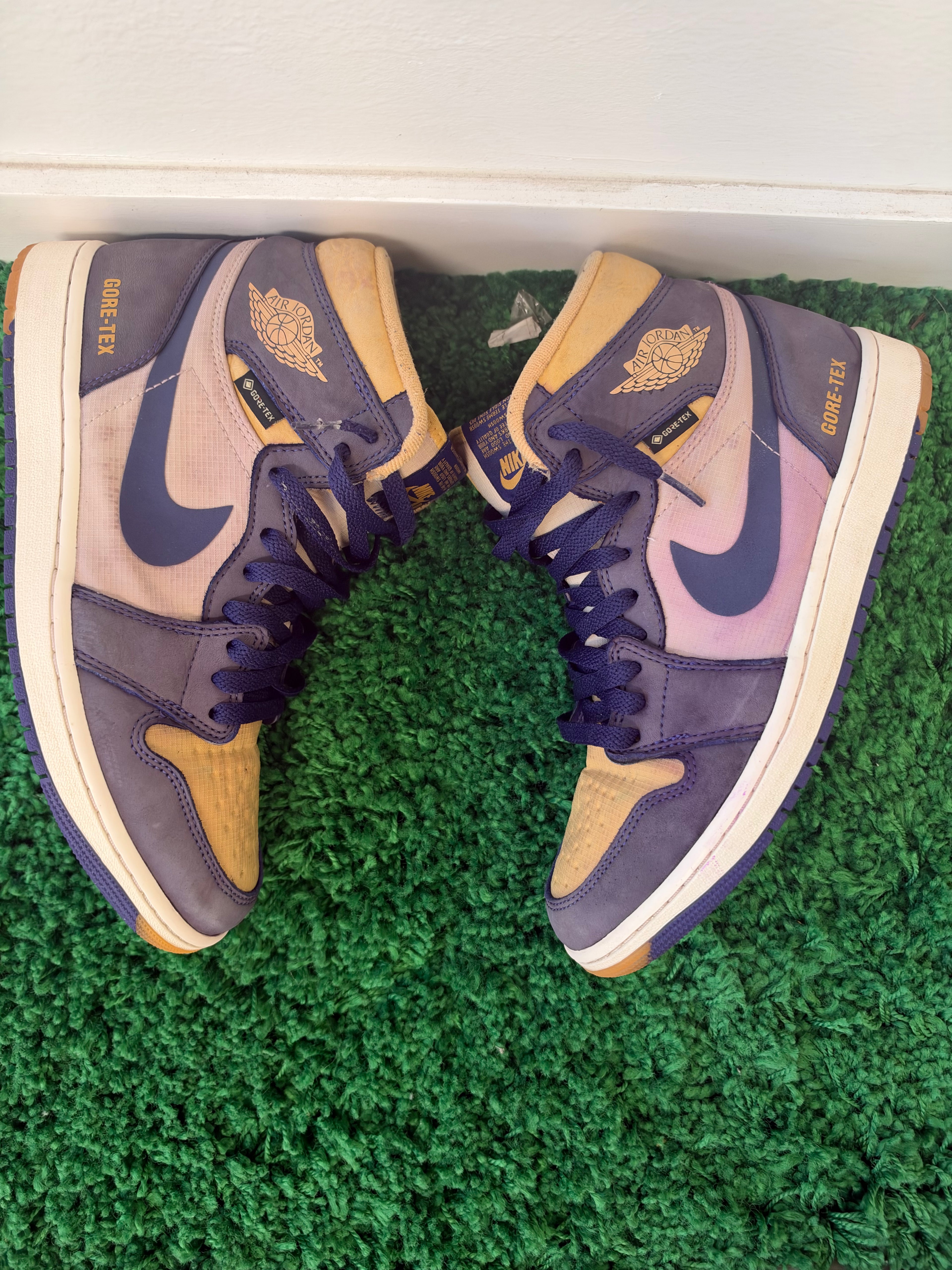 Used Jordan 1 Retro High Element Gore-Tex Sky J Purple