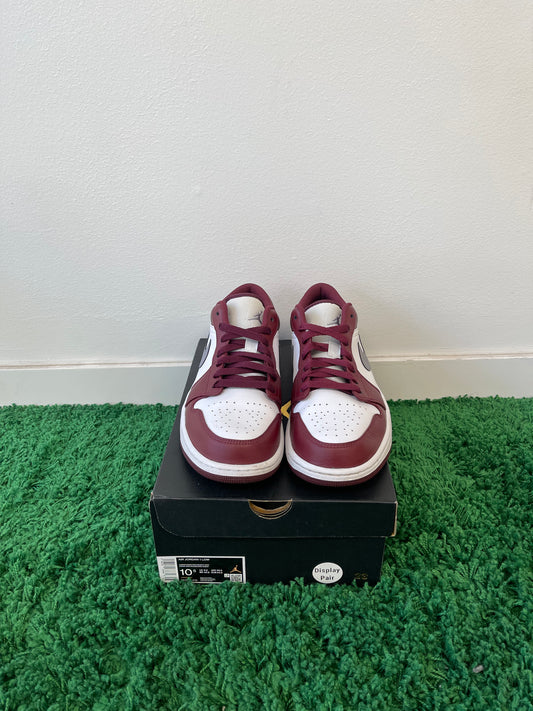 Used Jordan 1 Low White Bordeaux (Men’s)