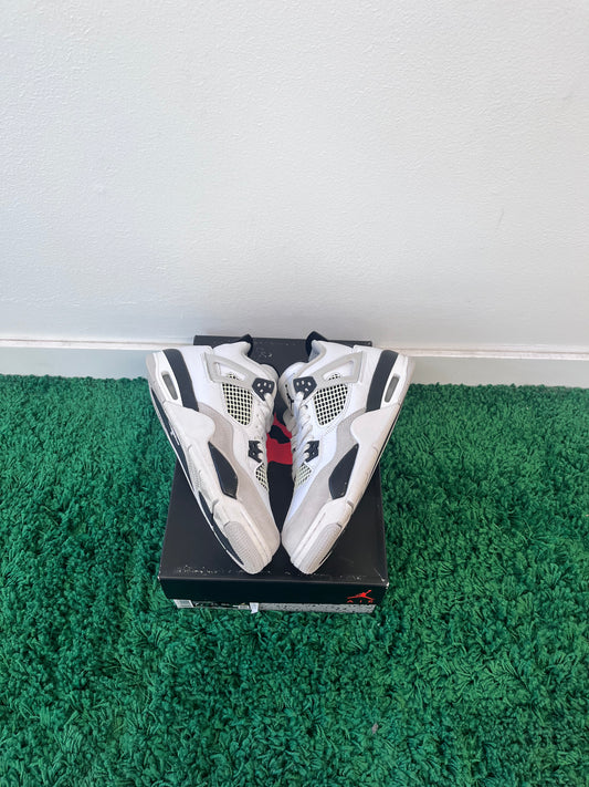 Used Jordan 4 Retro Military Black (Youth)