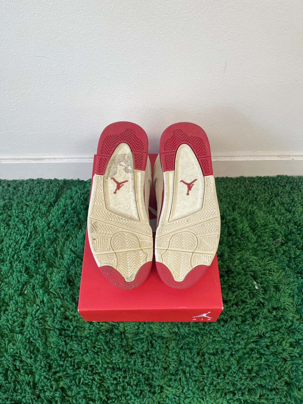 Used Jordan 4 Retro Valentine’s Day Sierra Red (Women’s)
