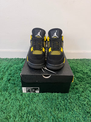 Used Jordan 4 Retro Thunder 2023 (Men’s)