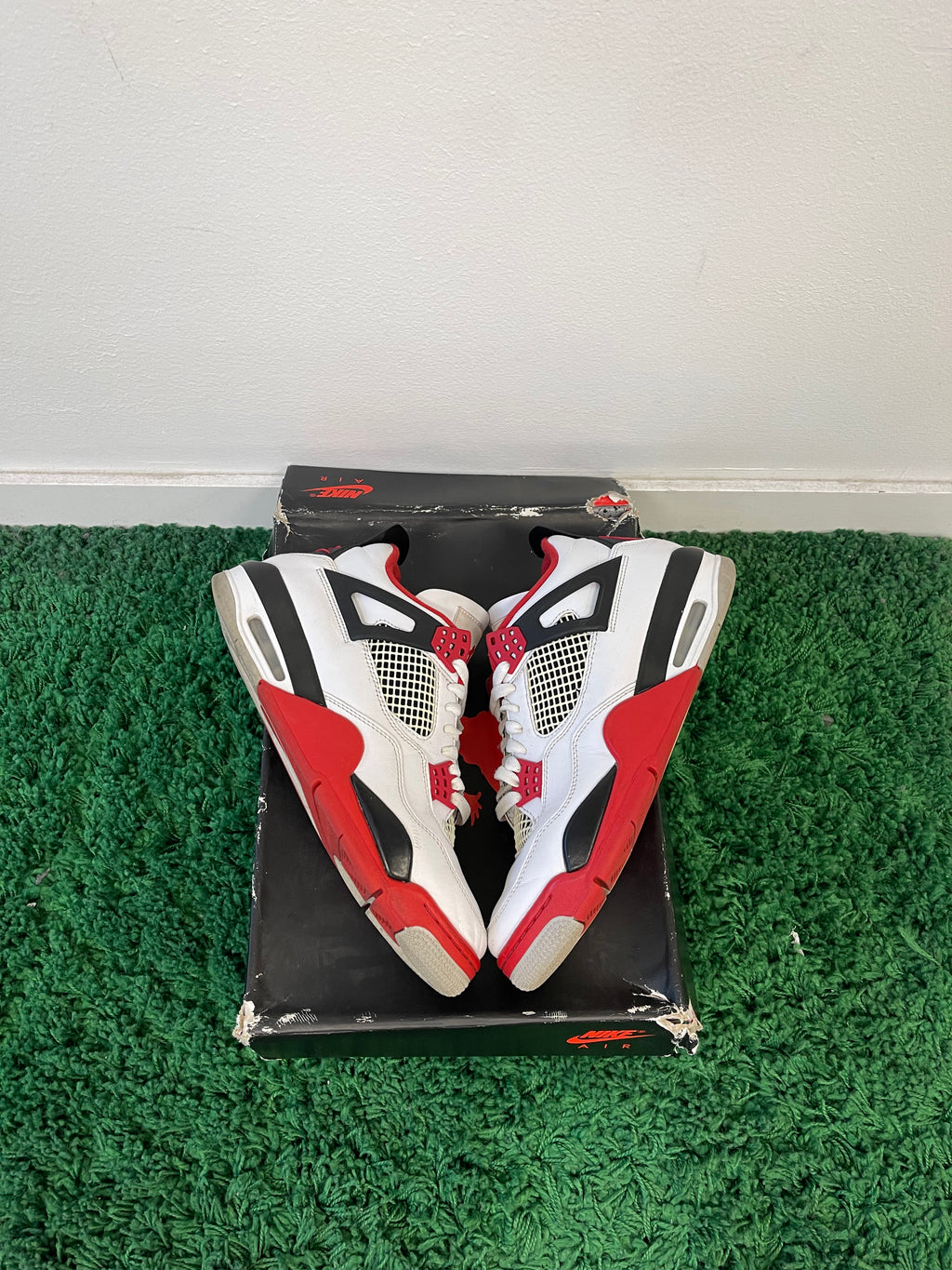 Used Jordan 4 Retro Fire Red 2020 (Men’s)
