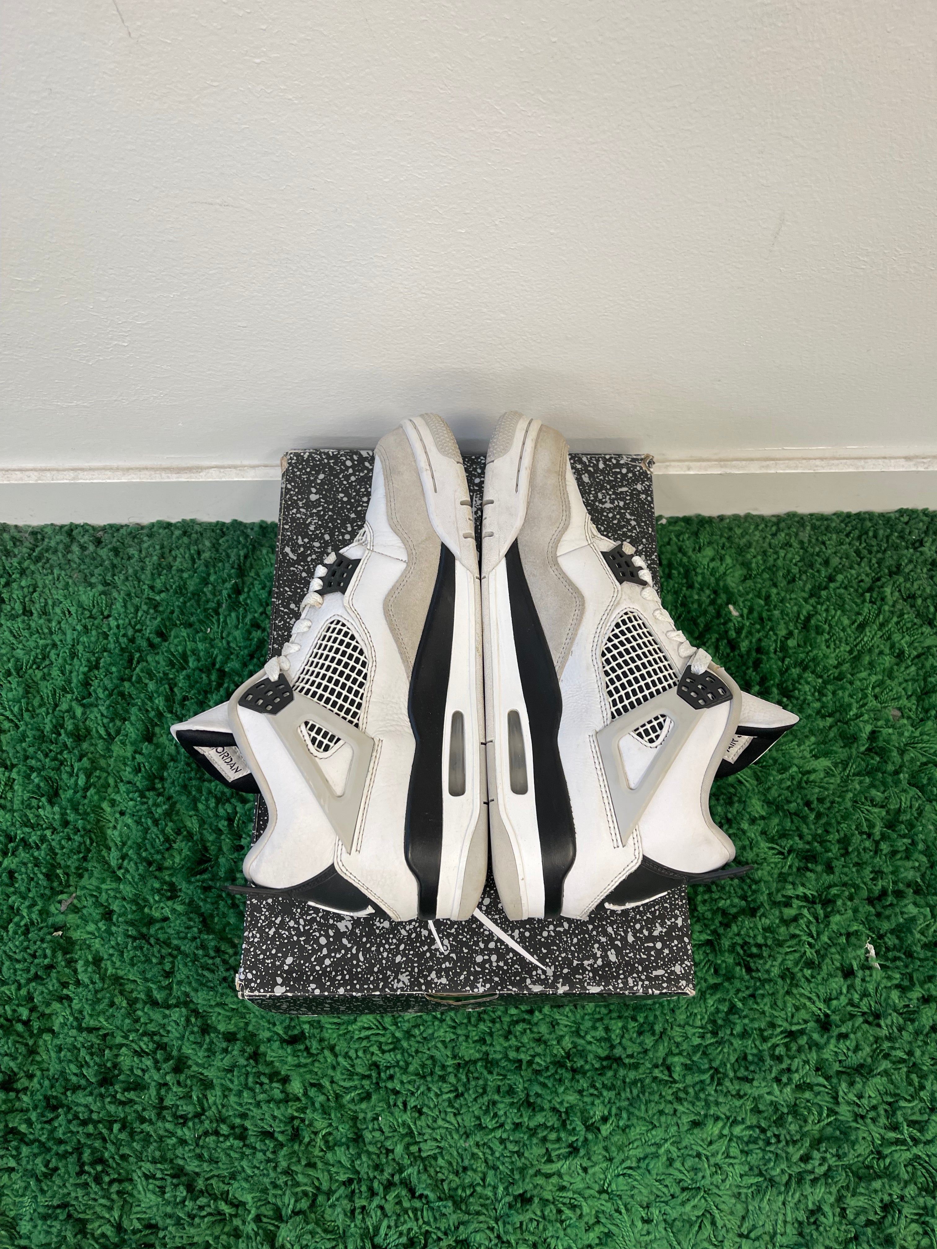 Used Jordan 4 Retro Military Black (Men’s)