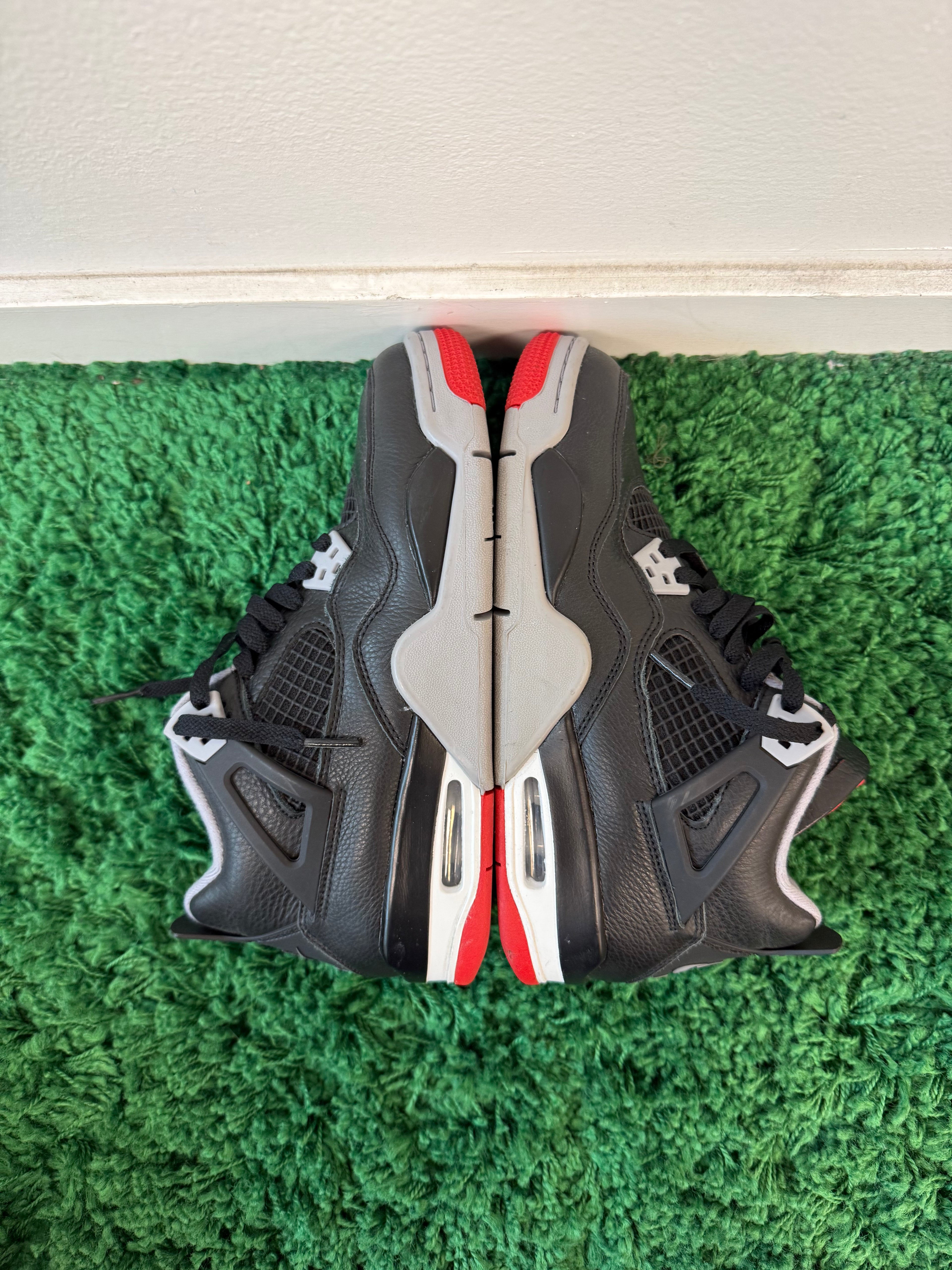 Used Jordan 4 Retro Bred Reimagined (Men’s)
