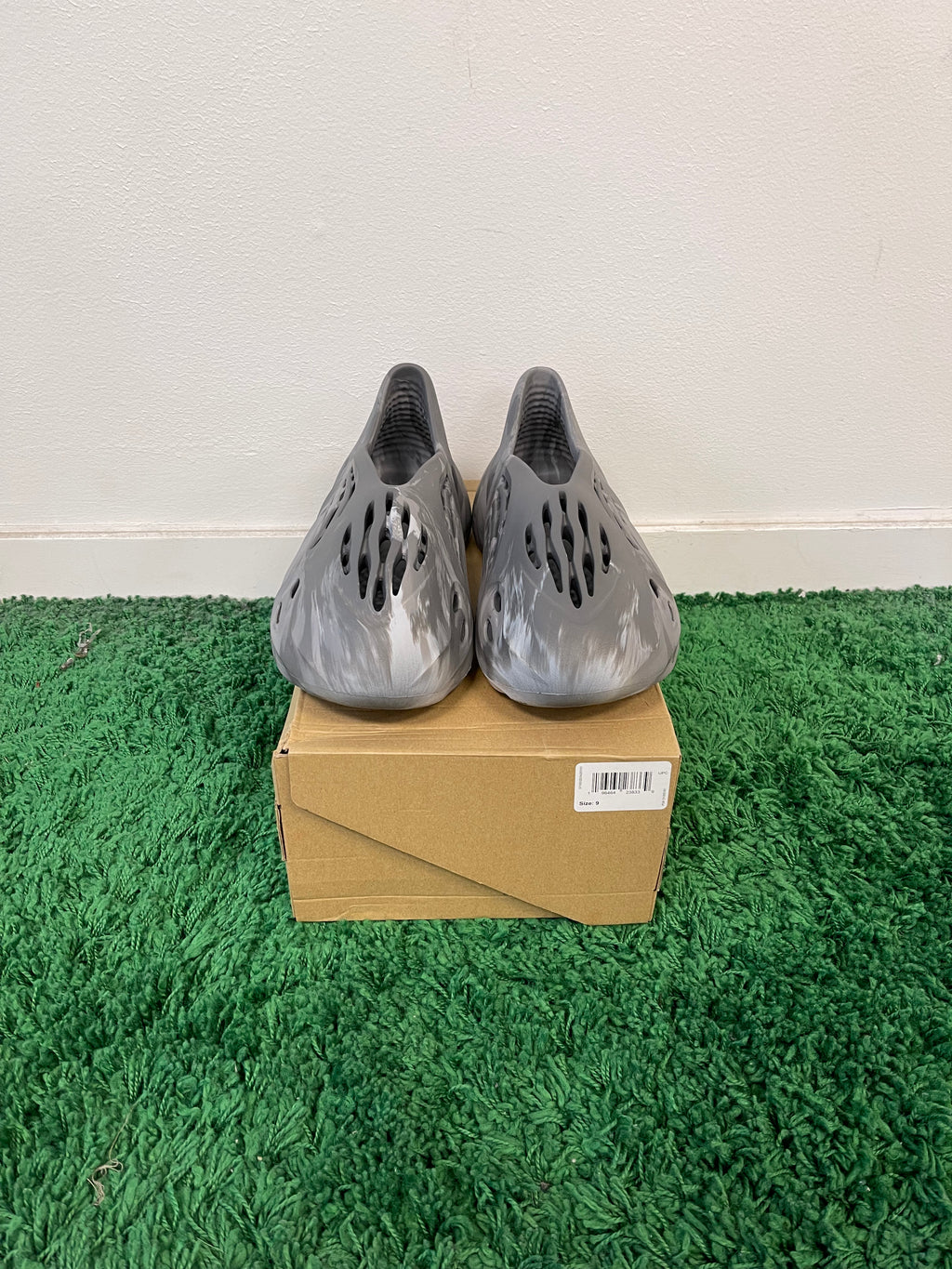 Used Adidas Yeezy Foam RNR Mx Granite (Men’s)