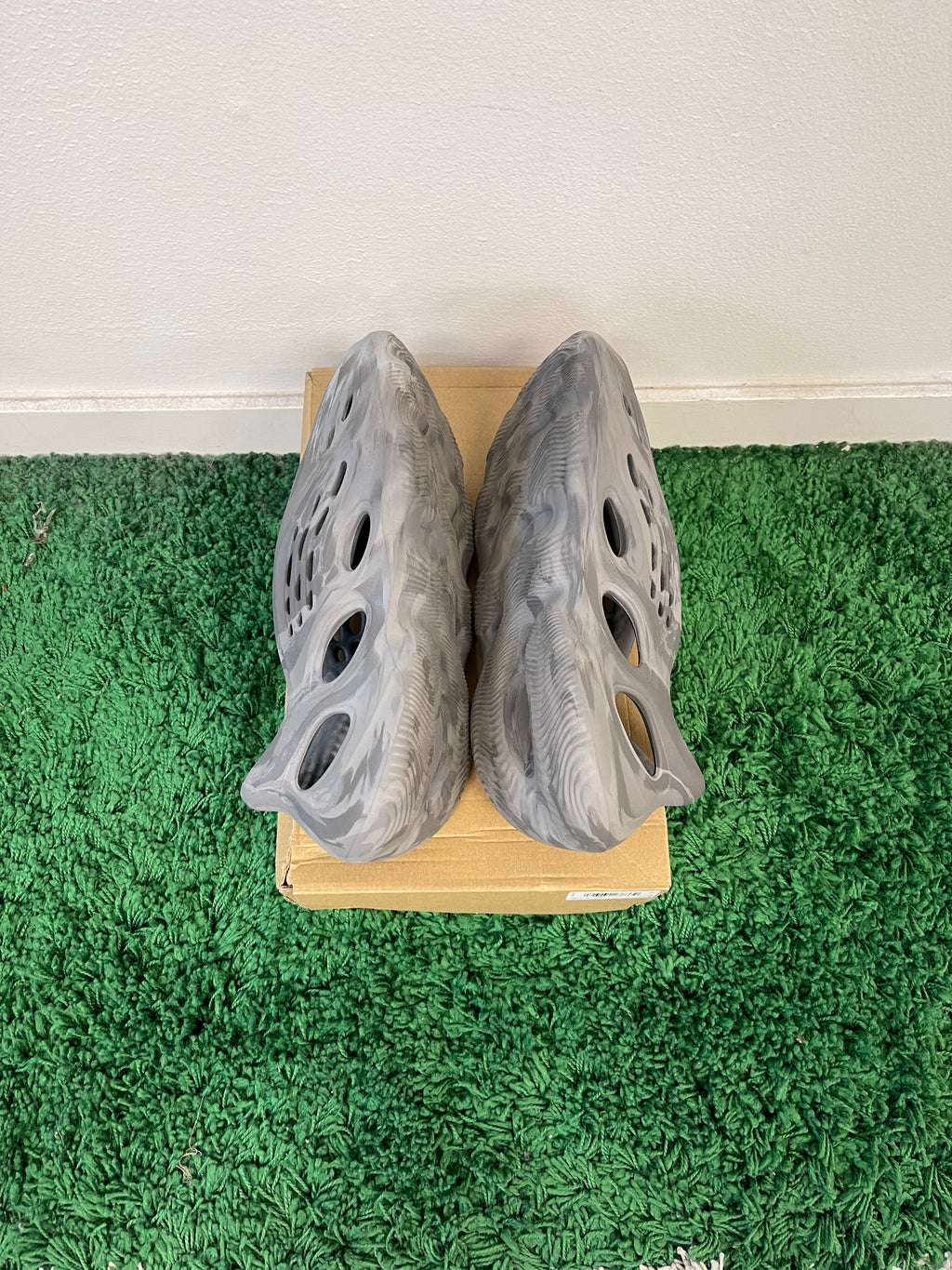 Used Adidas Yeezy Foam RNR Mx Granite (Men’s)