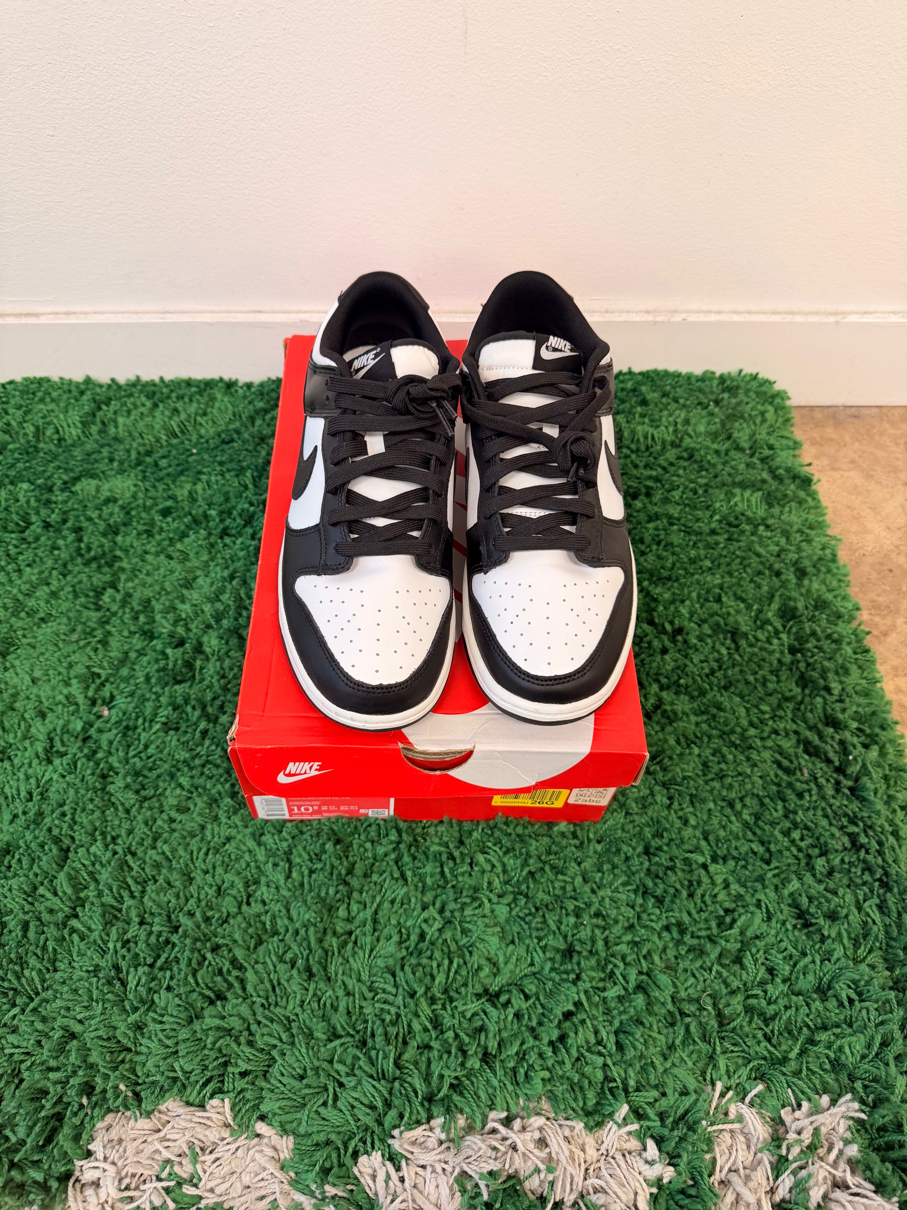 Used Nike Dunk Low Panda (Men’s)