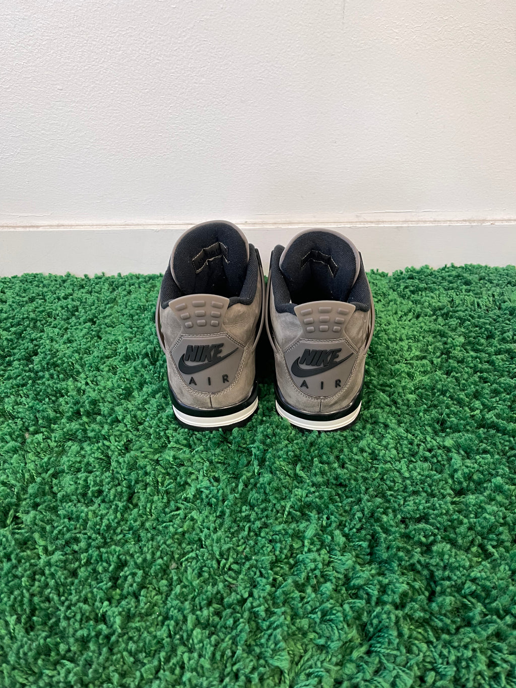 Used Jordan 4 Retro OG Cave Stone (Men’s)