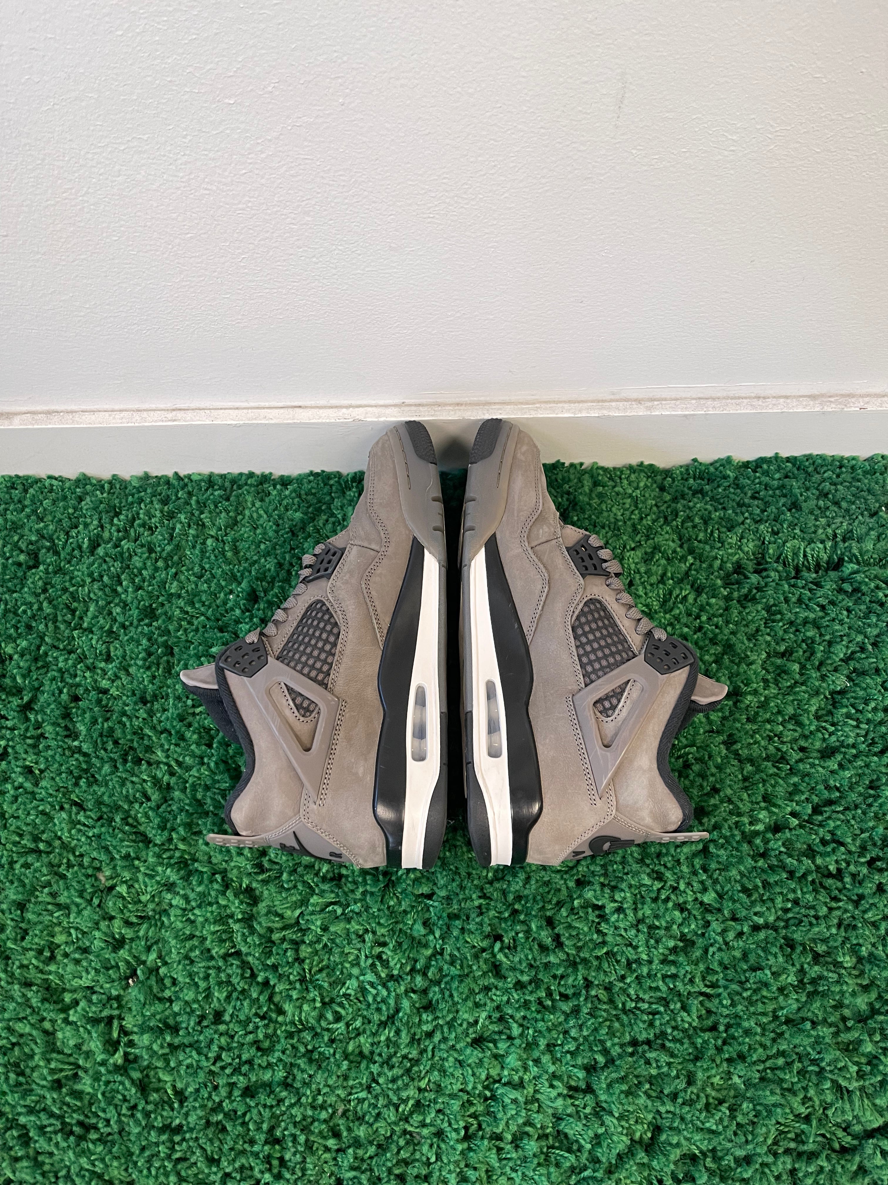 Used Jordan 4 Retro OG Cave Stone (Men’s)