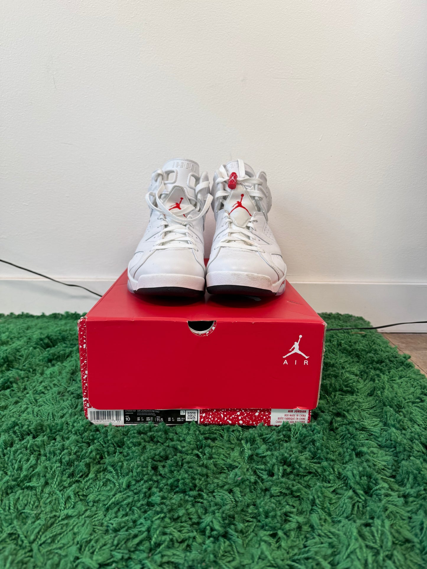 Used Jordan 6 Retro Red Oreo (Men’s)