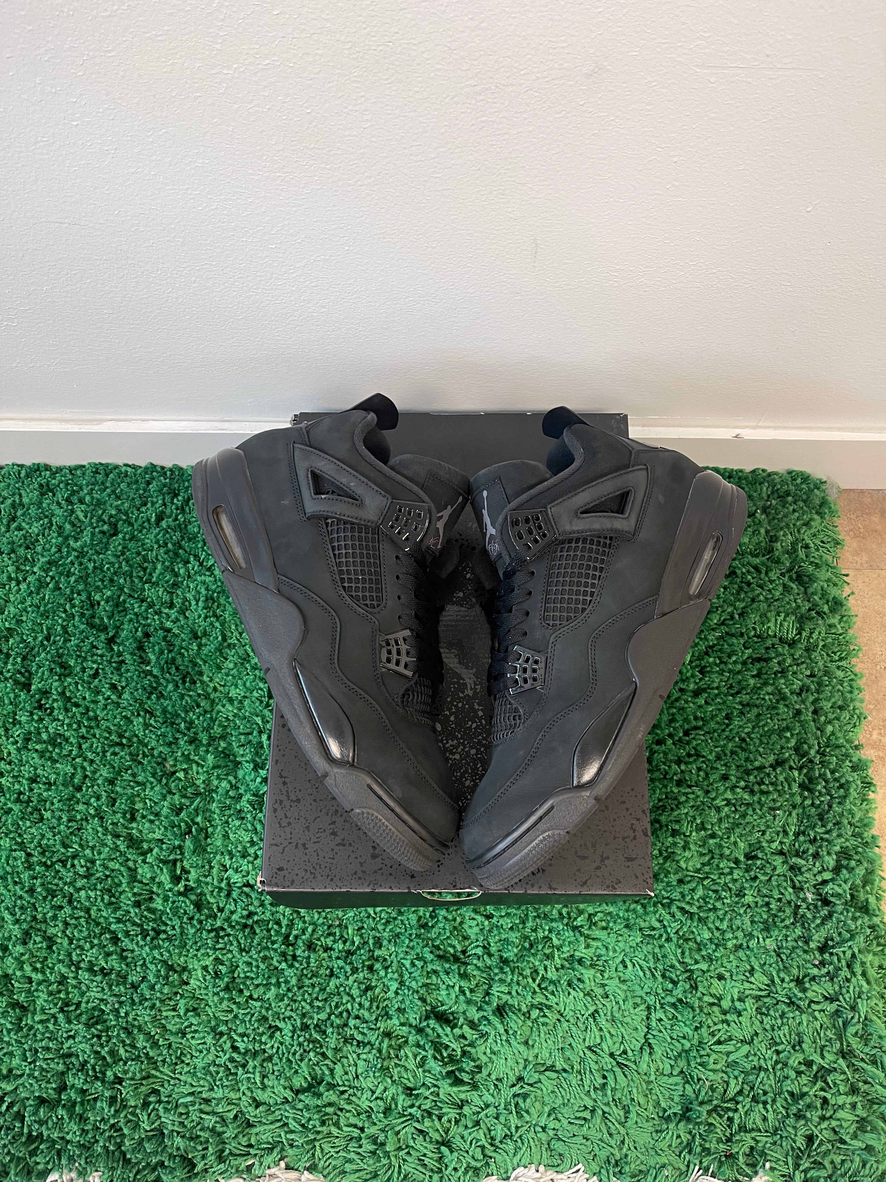 Used Jordan 4 Retro Black Cat 2025 (Men’s)