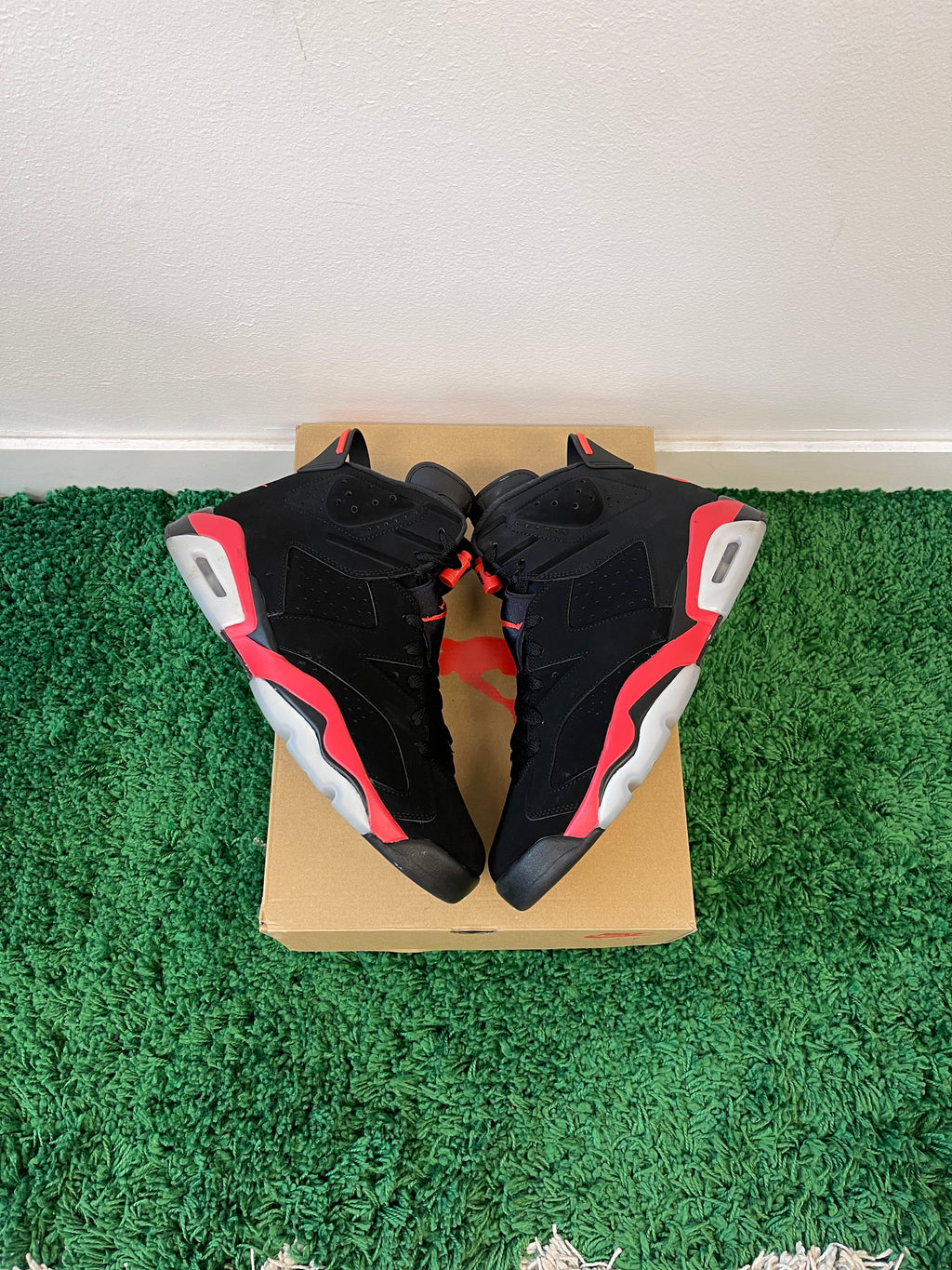 Used Jordan 6 Retro Infrared Salesman (Men’s)