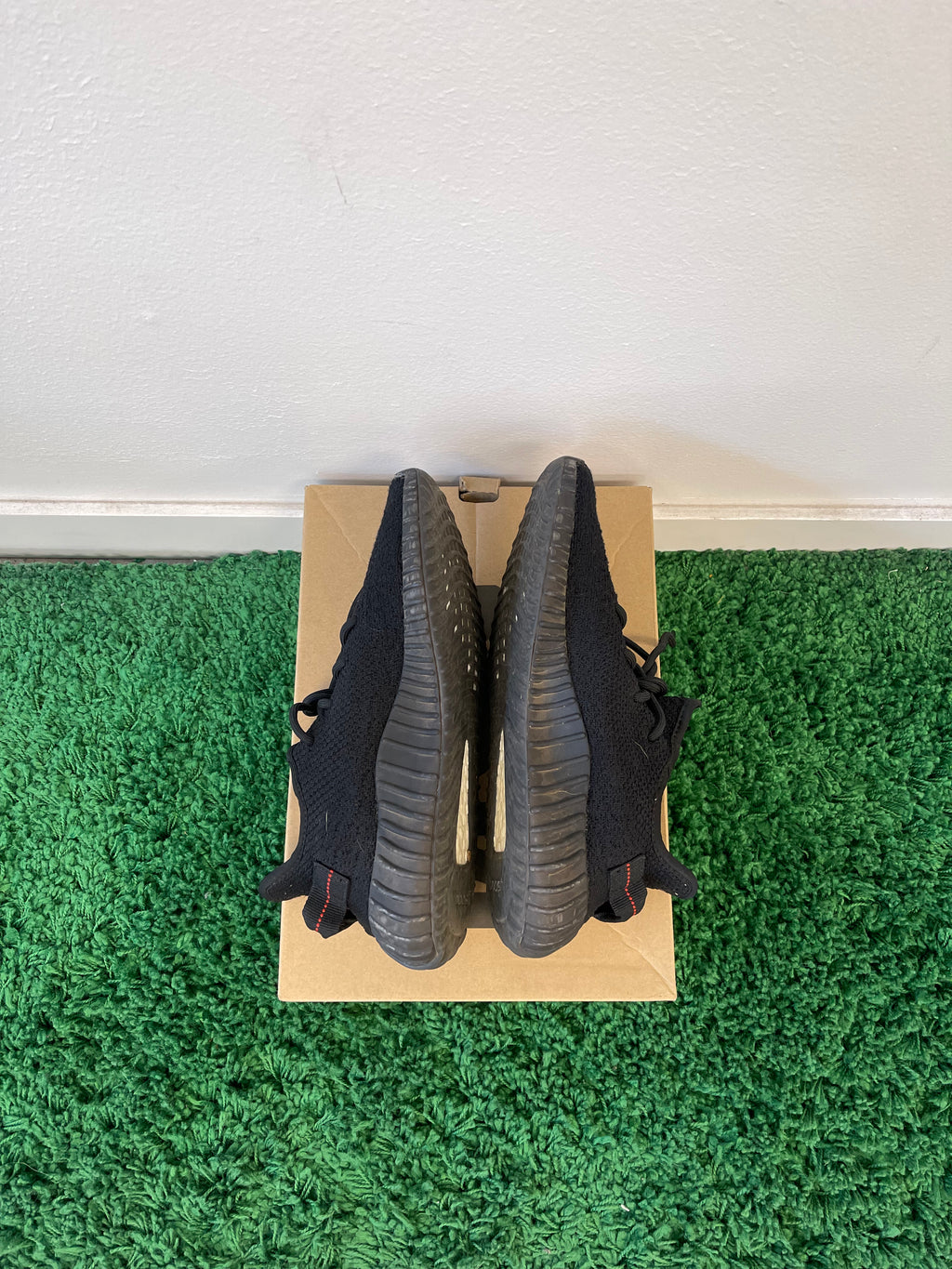 Used Adidas Yeezy Boost 350 V2 Black Red (Men’s)