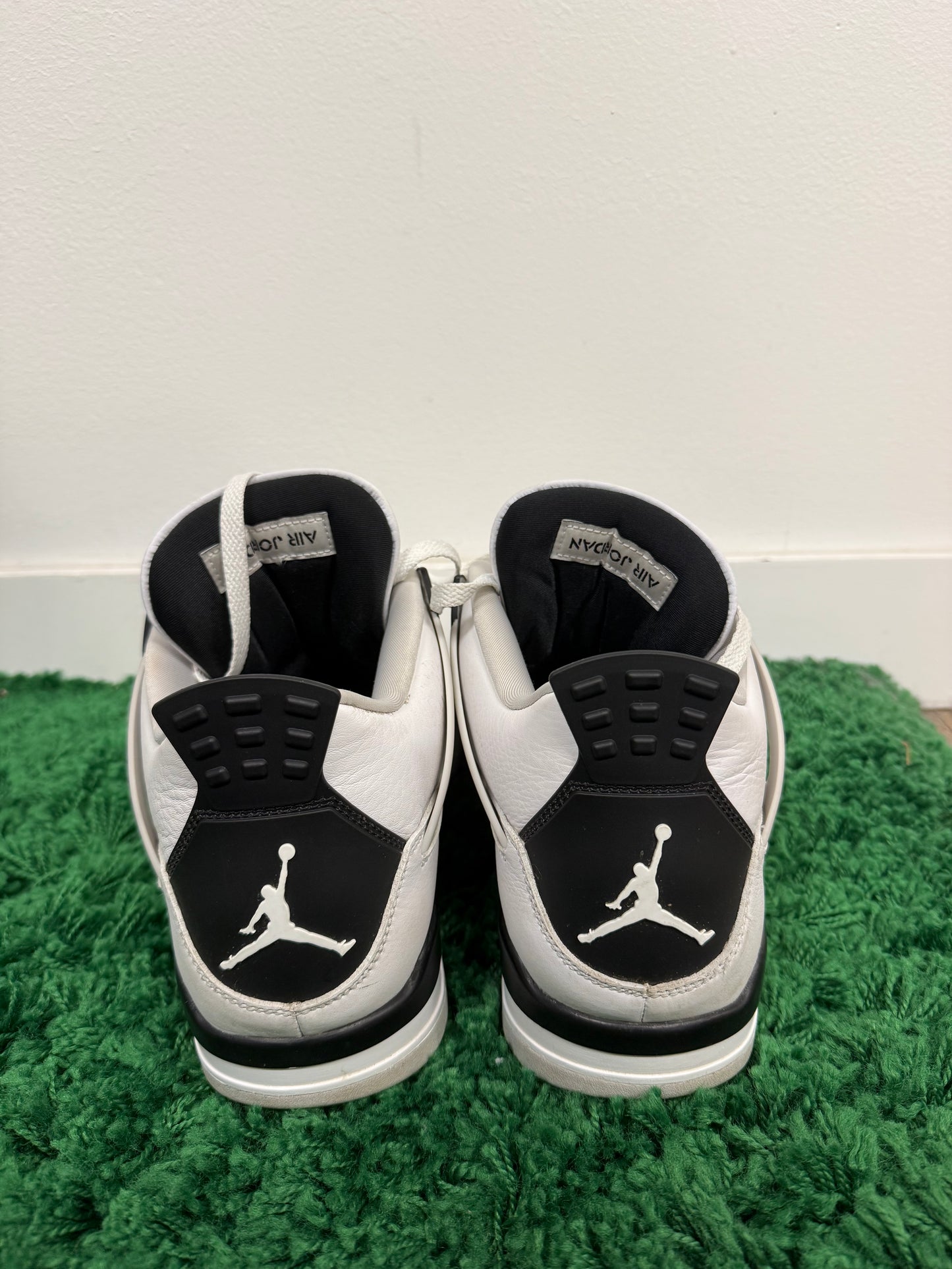 Used Jordan 4 Military Black No Box (Men’s)
