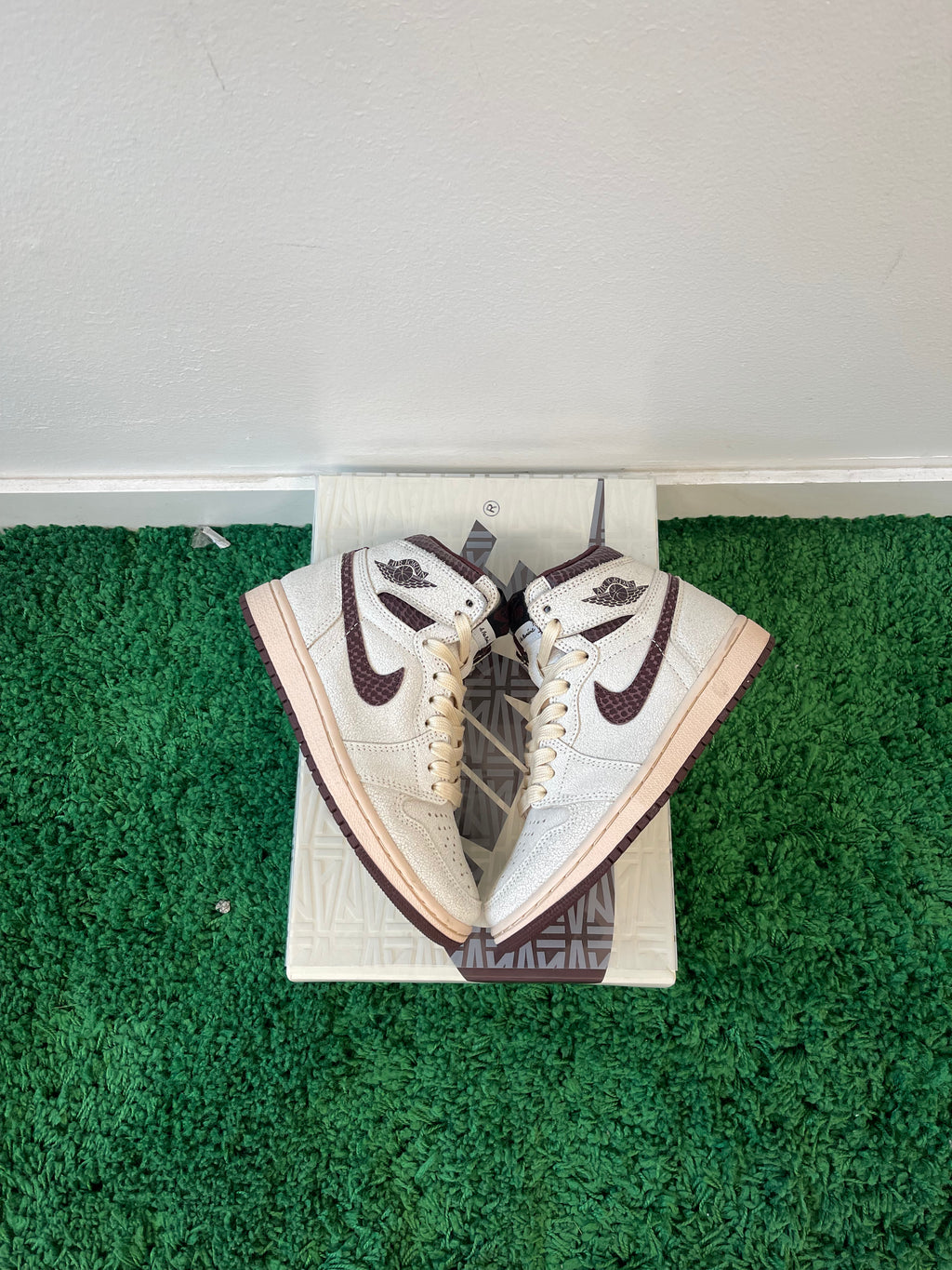 Used Jordan 1 Retro OG A Ma Maniére (Men’s)