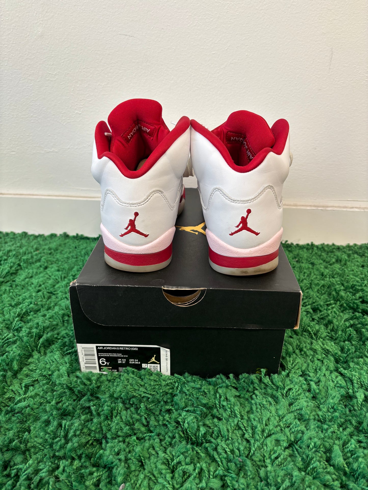 Used Jordan 5 Retro White Pink Red (Youth)