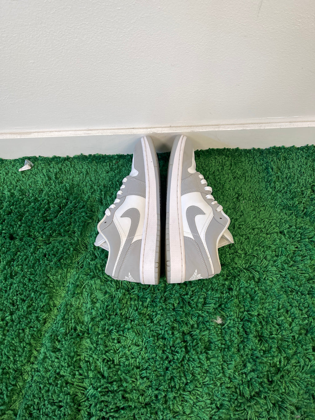 Used Jordan 1 Low Wolf Grey (Women’s)