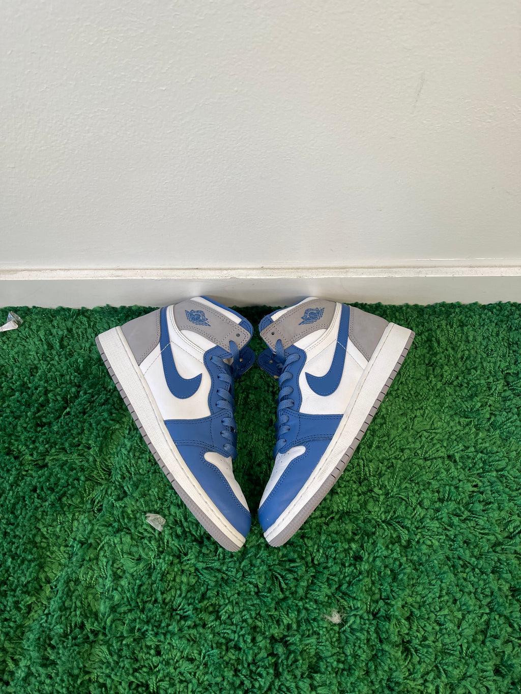 Used Jordan 1 Retro High OG True Blue (Youth)