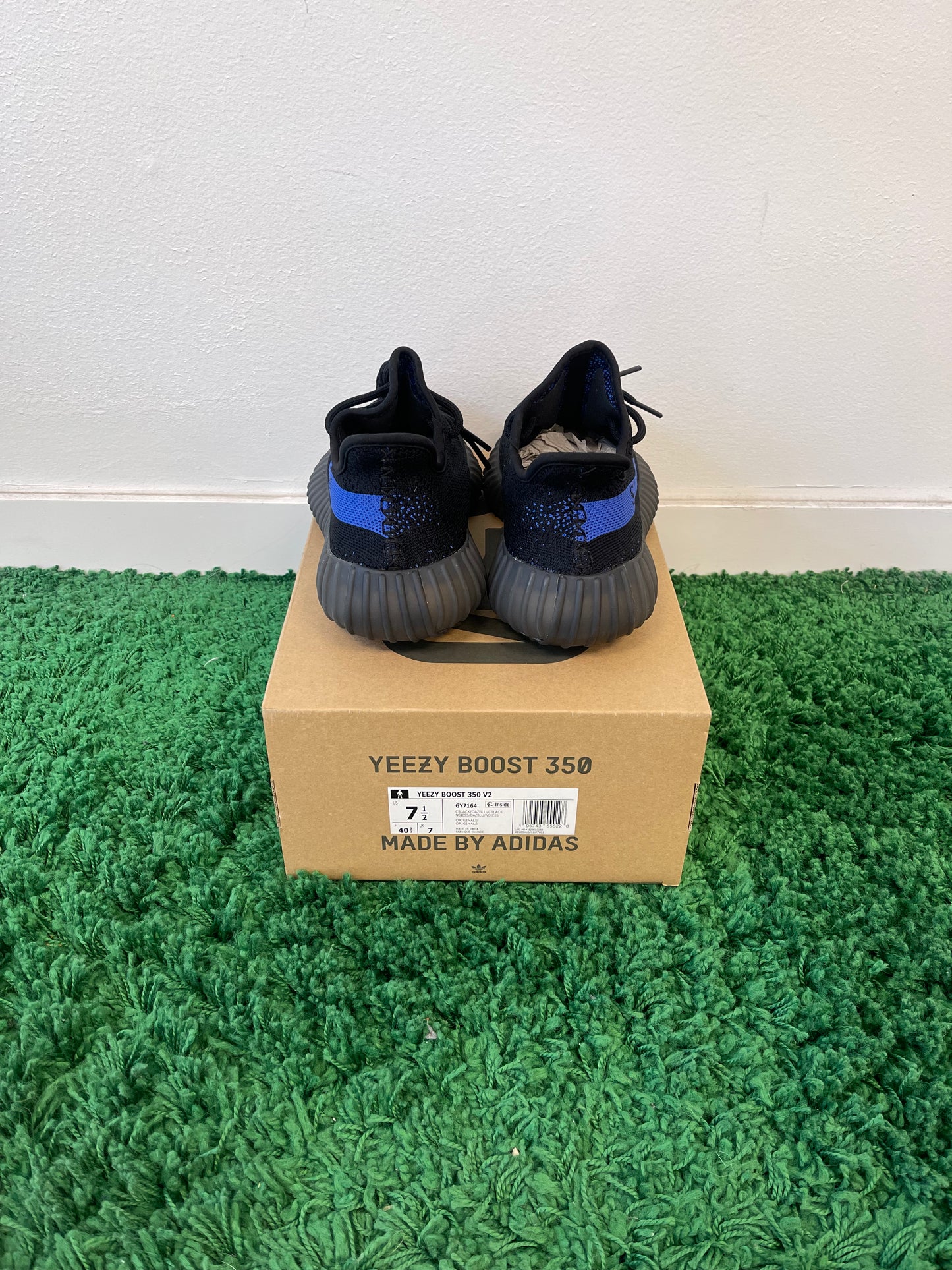 Used Adidas Yeezy Boost 350 V2 Dazzling Blue (Men’s)