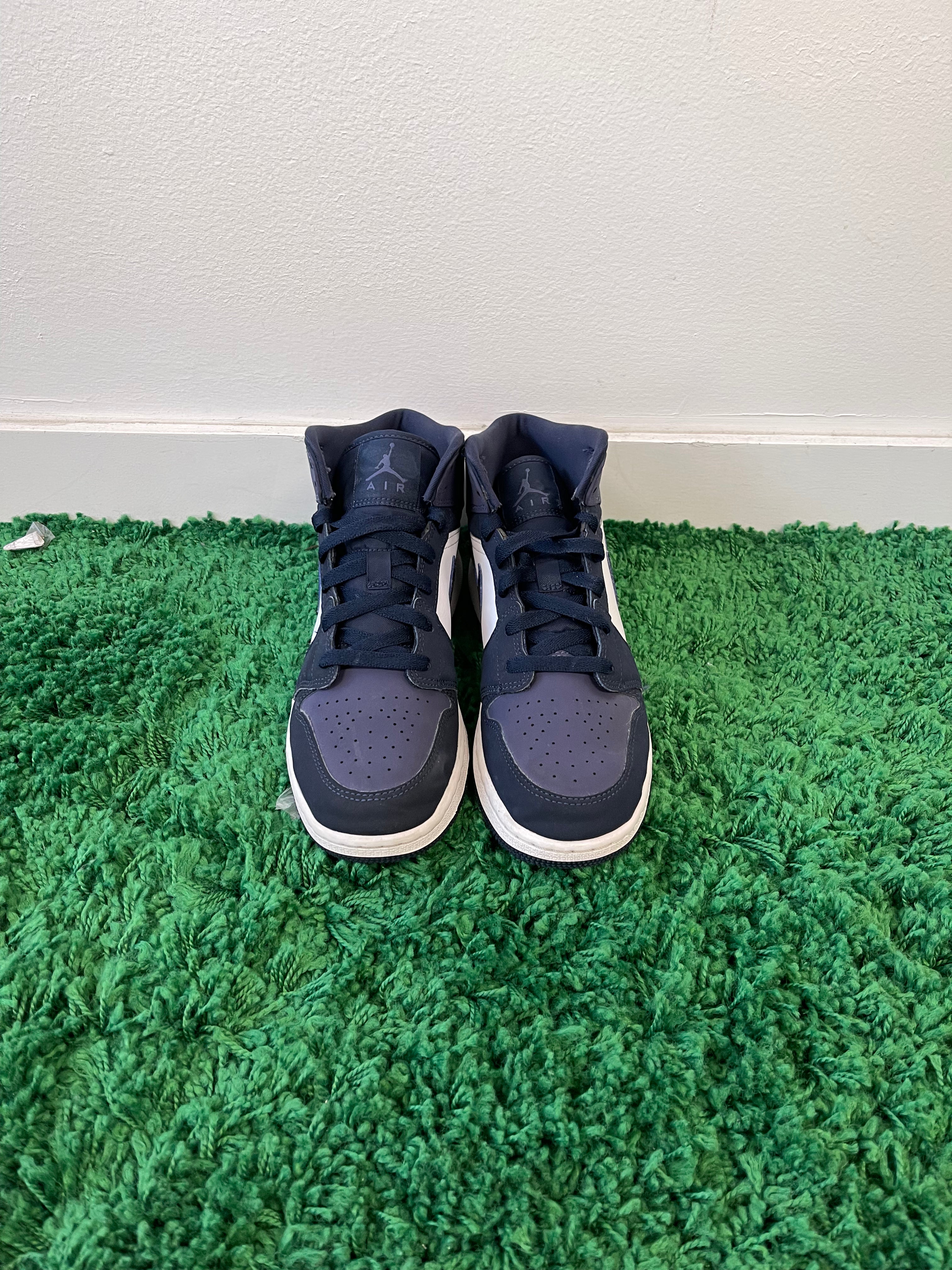 Used Jordan 1 Mid Sanded Purple (Youth)