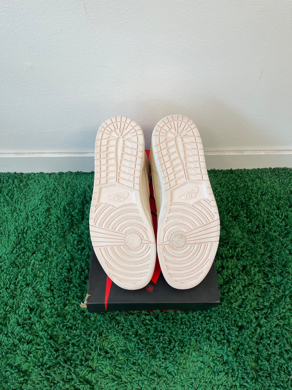 Used Jordan 1 Retro High Guava Ice (Men’s)