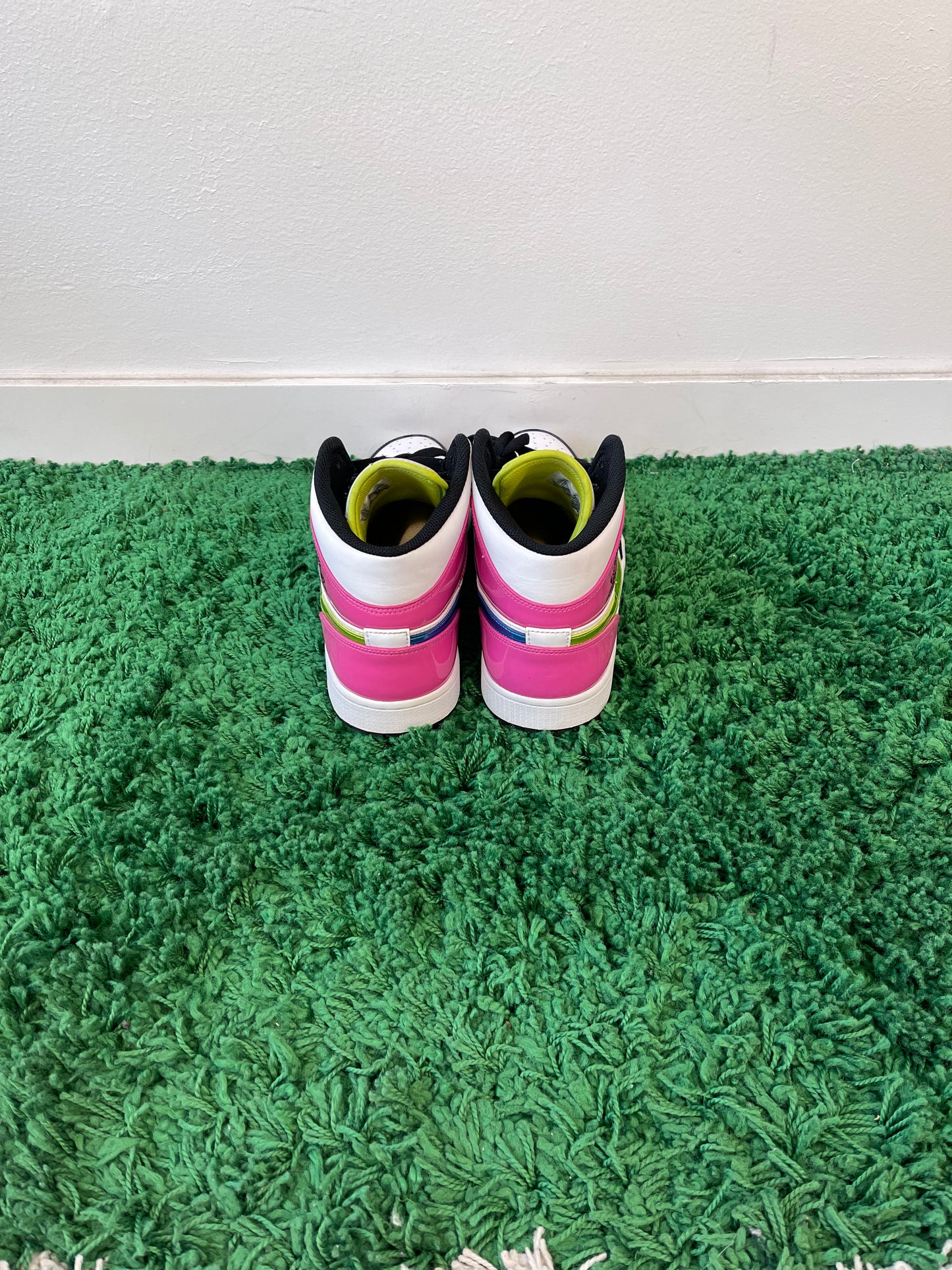 Used Jordan 1 Mid White Black Cyber Pink (Men’s)