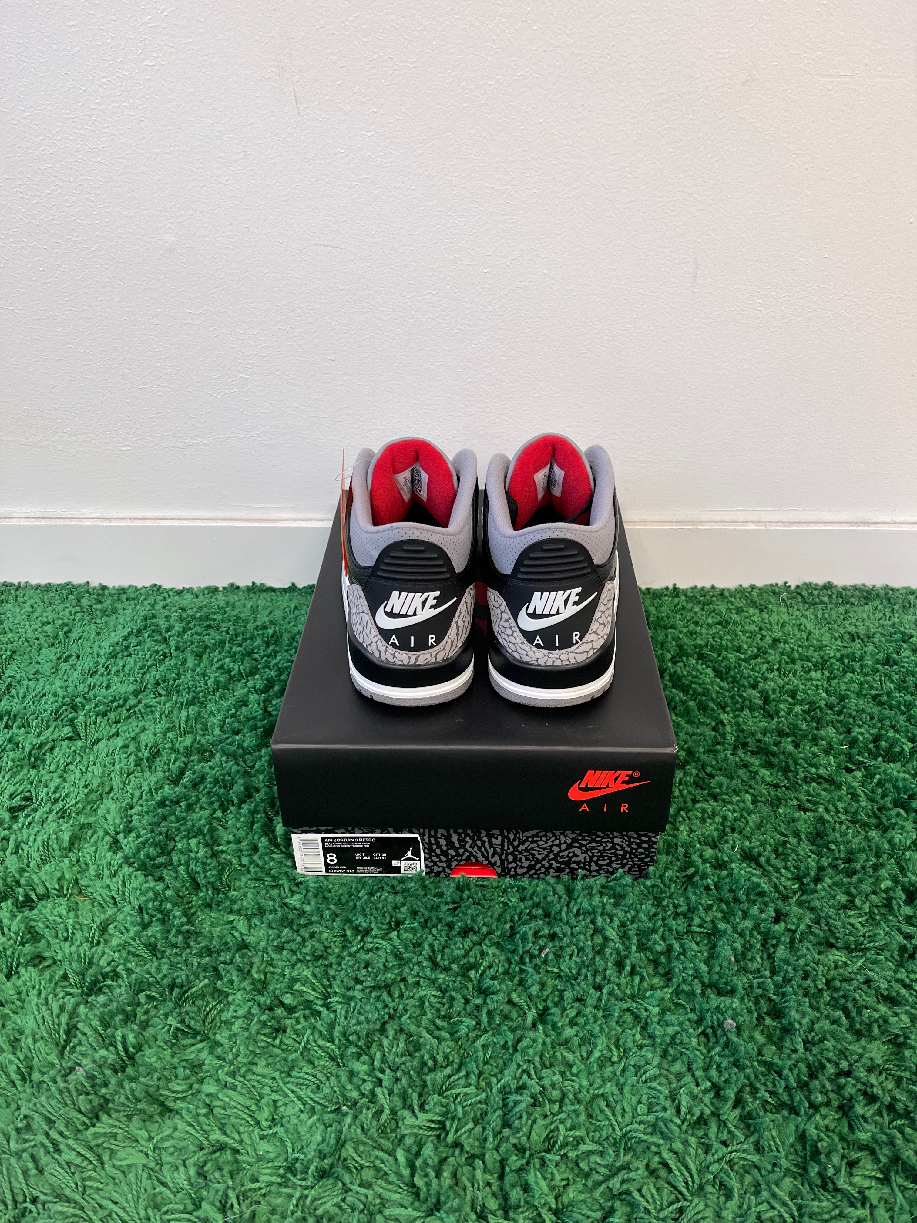 Used Jordan 3 Retro OG Black Cement 2024 (Men’s)