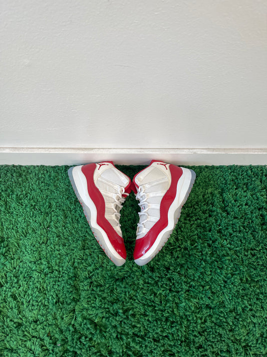Used Jordan 11 Retro Cherry 2022 (PS)