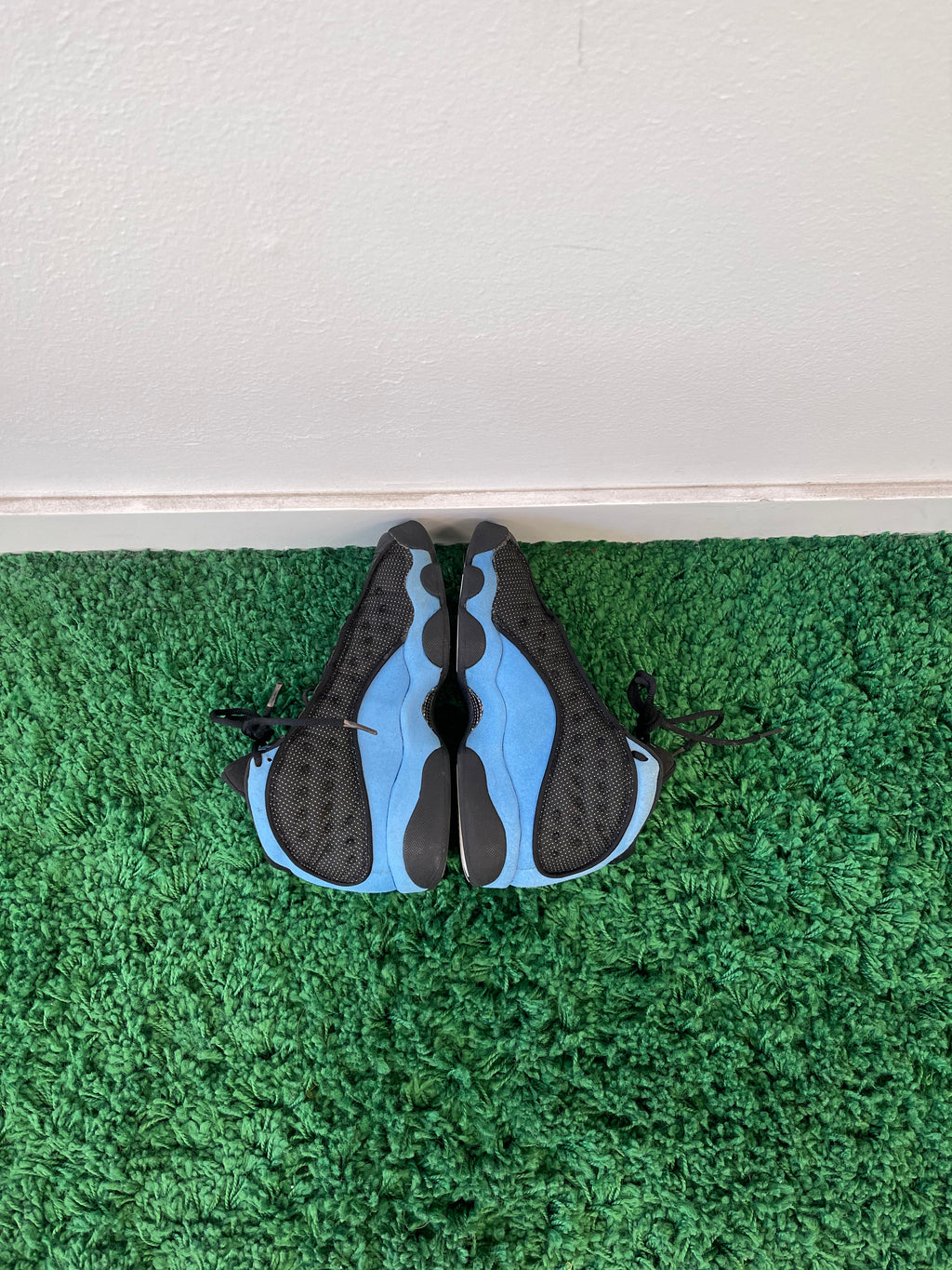 Used Jordan 13 Retro Black University Blue (Youth)