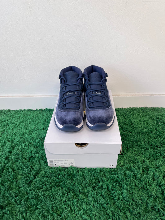 Used Jordan 11 Retro Midnight Navy (Women’s)