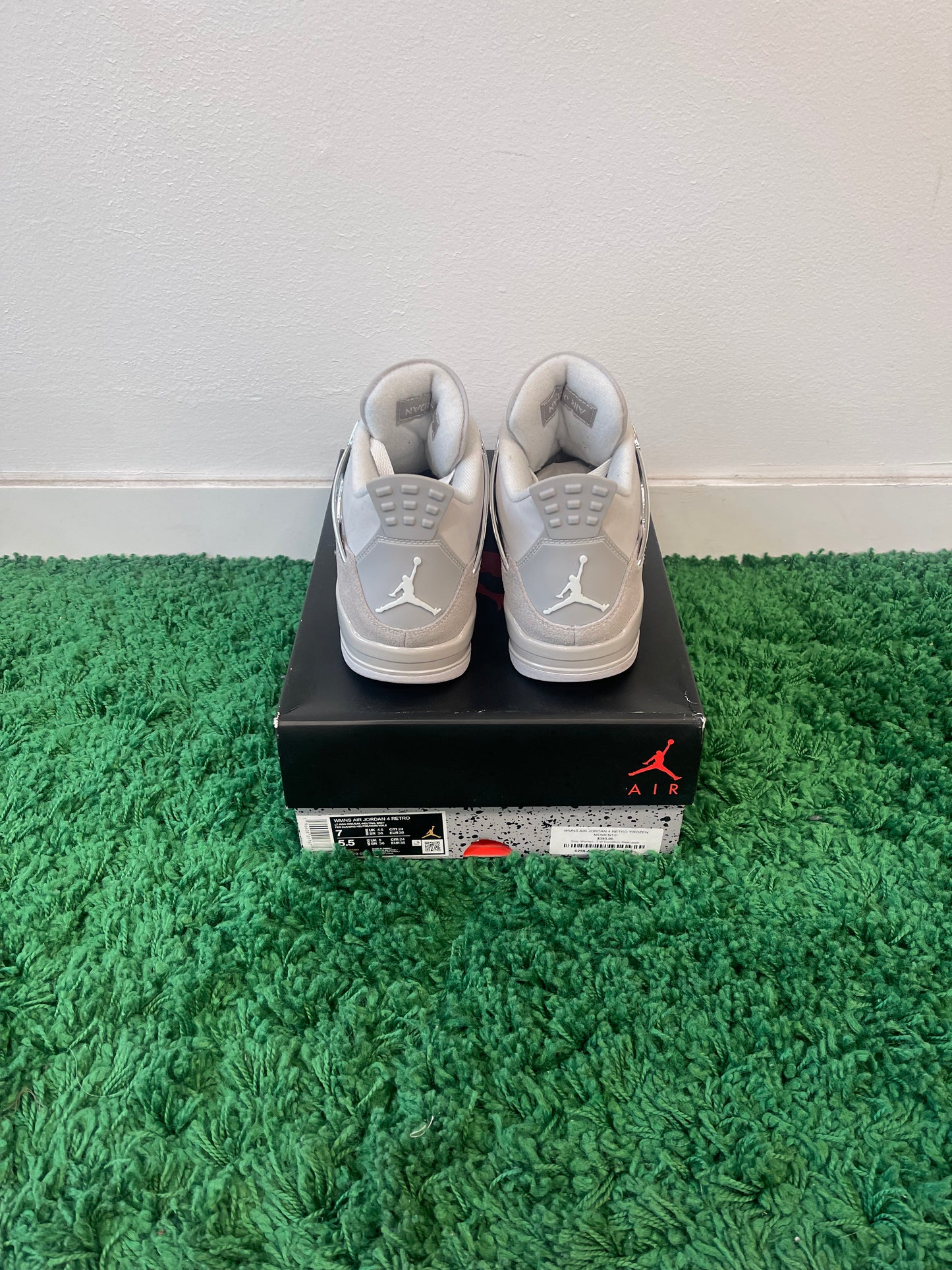 Used Jordan 4 Retro Frozen Moments (Women’s)