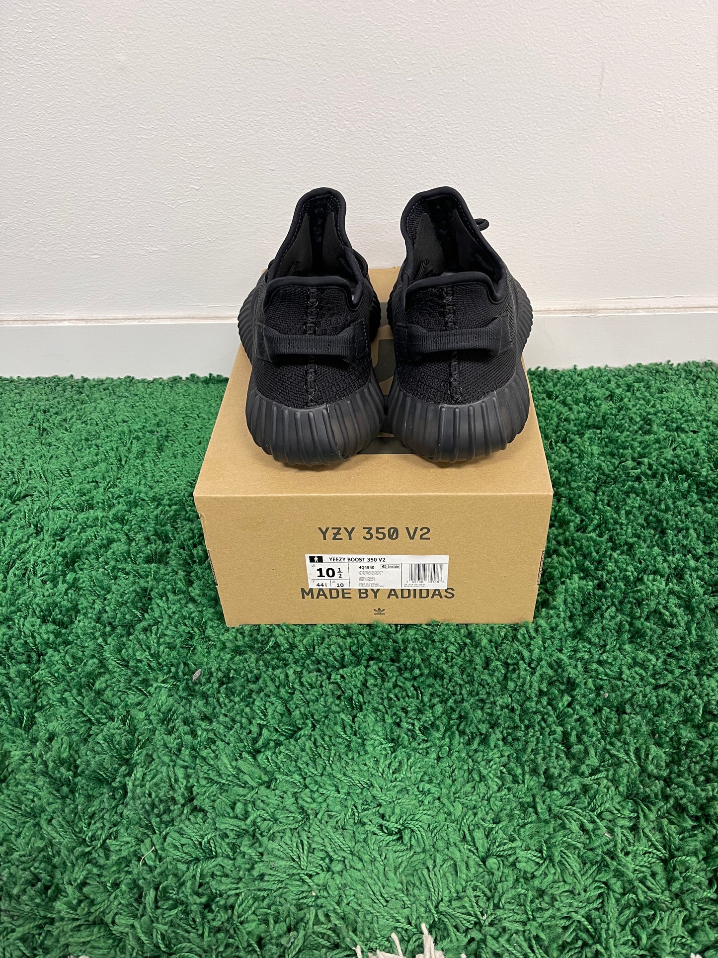 Adidas Yeezy Boost 350 V2 Onyx (Men’s)