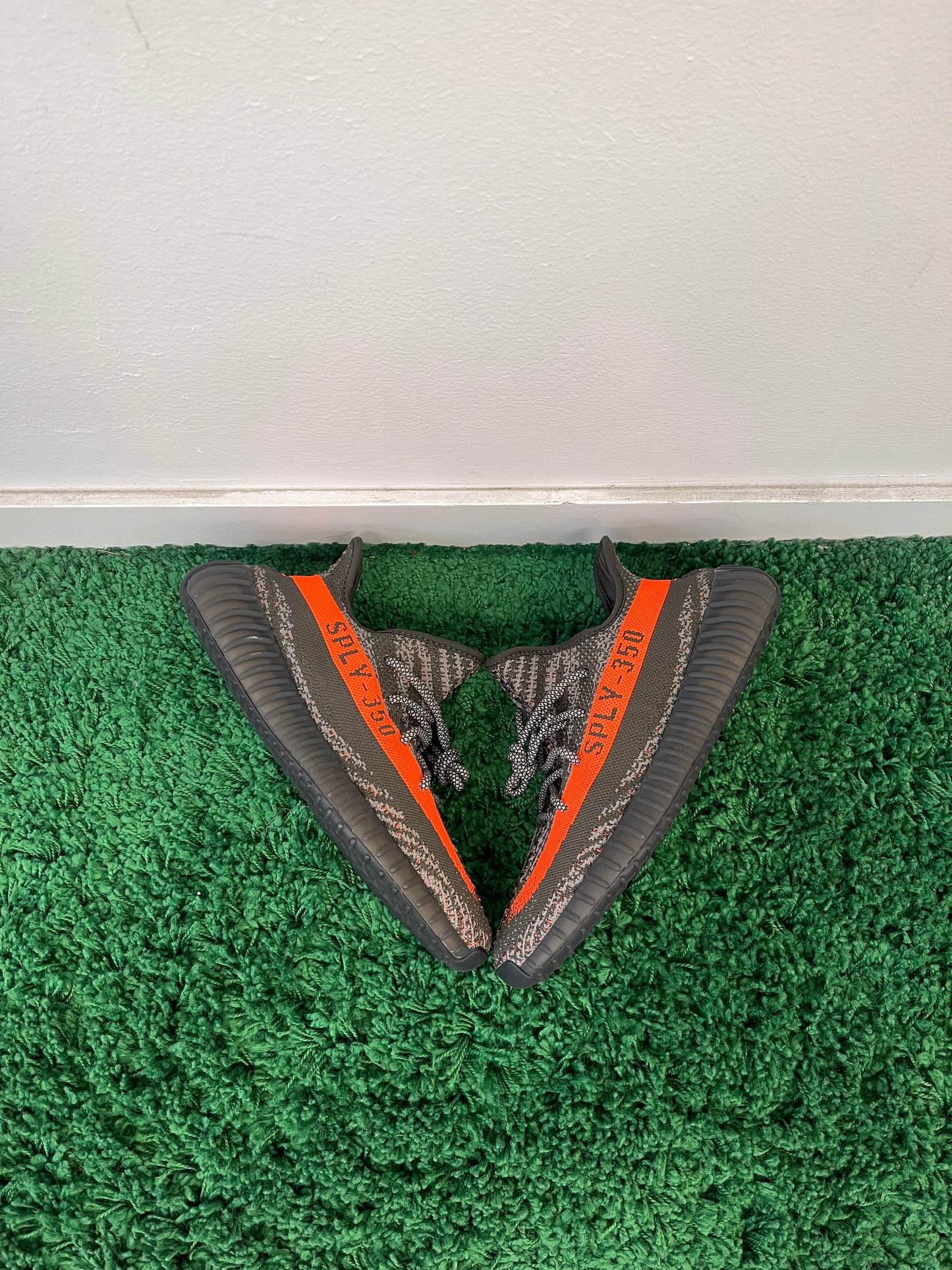 Used Adidas Yeezy Boost 350 V2 Carbon Beluga (Men’s)