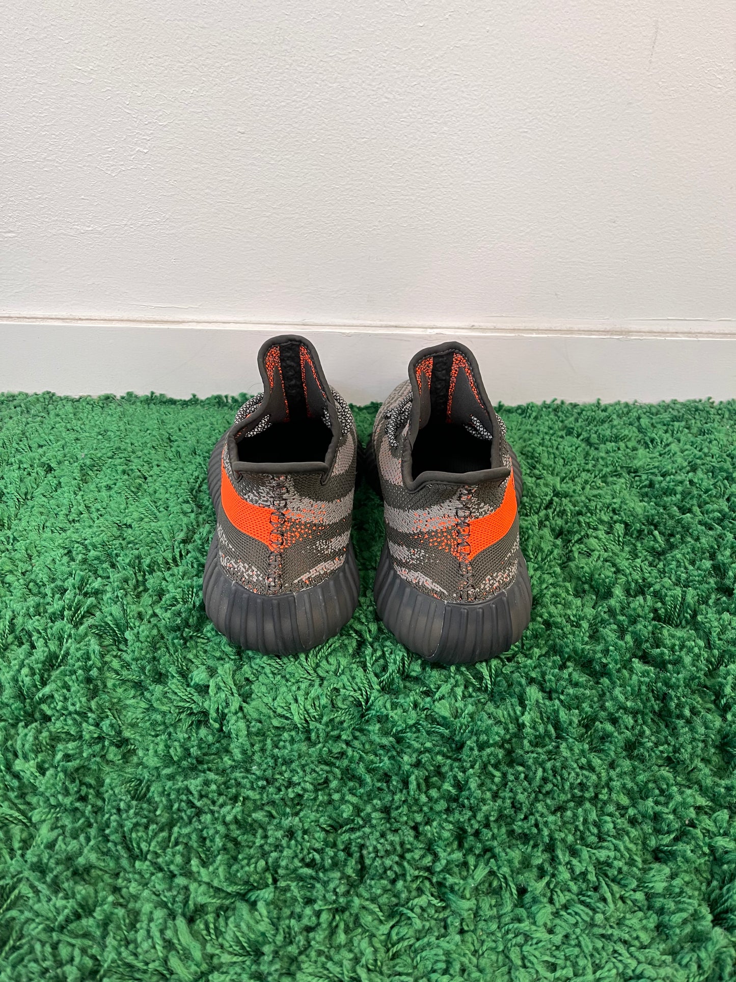 Used Adidas Yeezy Boost 350 V2 Carbon Beluga (Men’s)