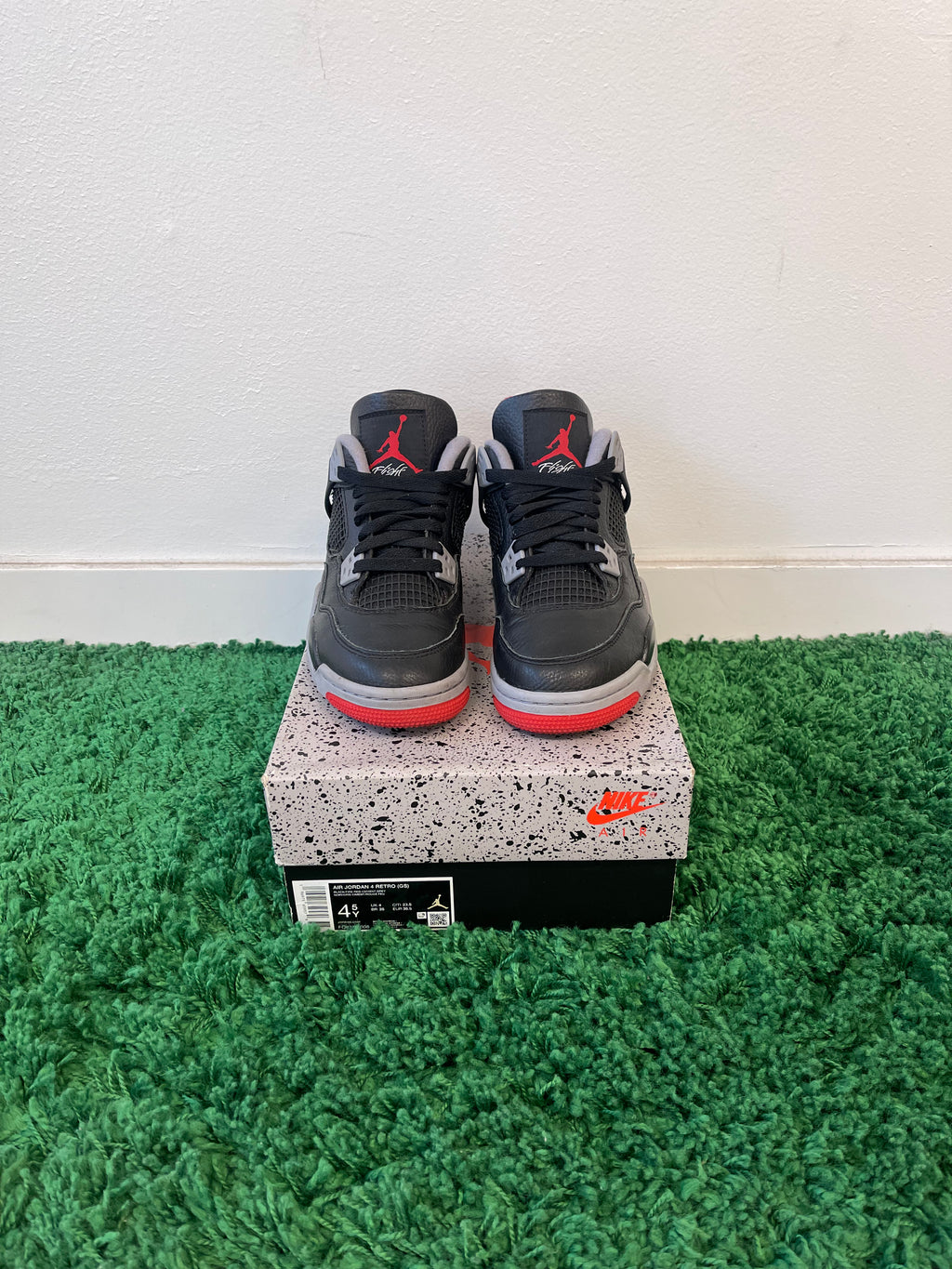 Used Jordan 4 Retro Bred Reimagined (Youth)