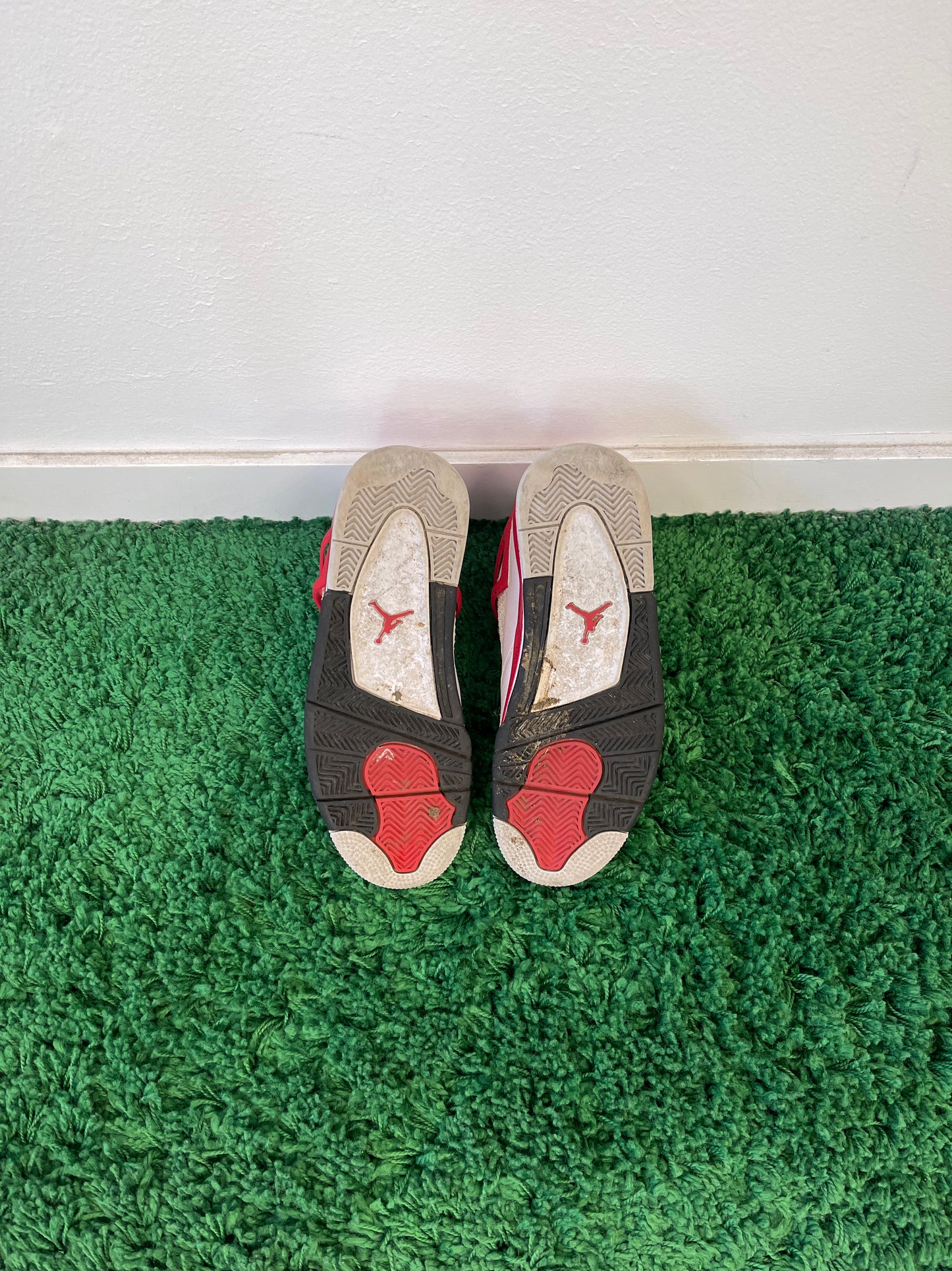 Used Jordan 4 Retro Red Cement (Men’s)