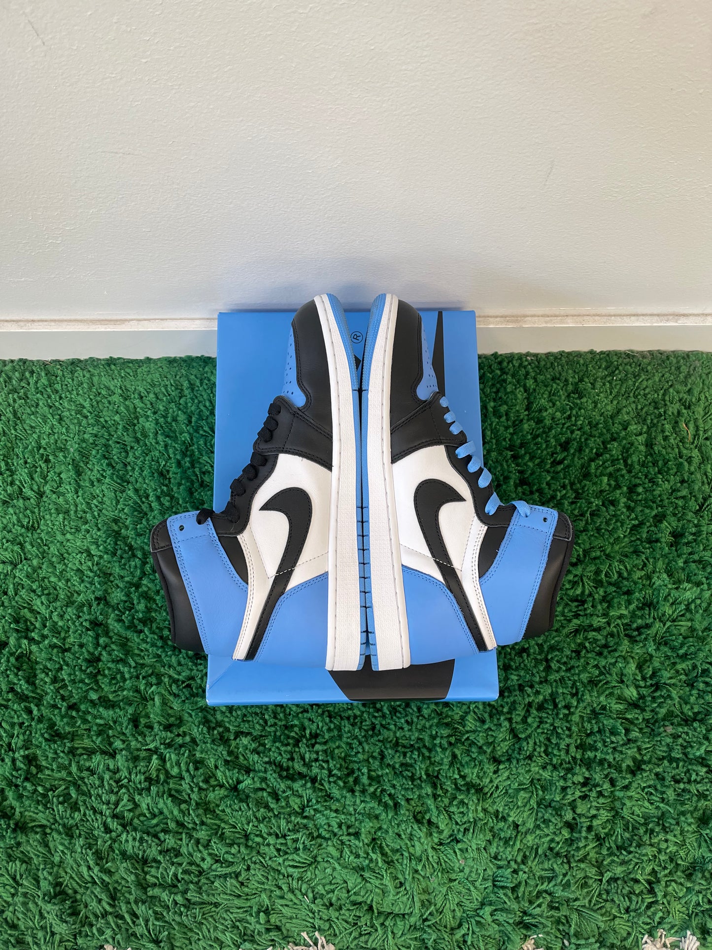 Used Jordan 1 Retro High OG UNC Toe (Men’s)
