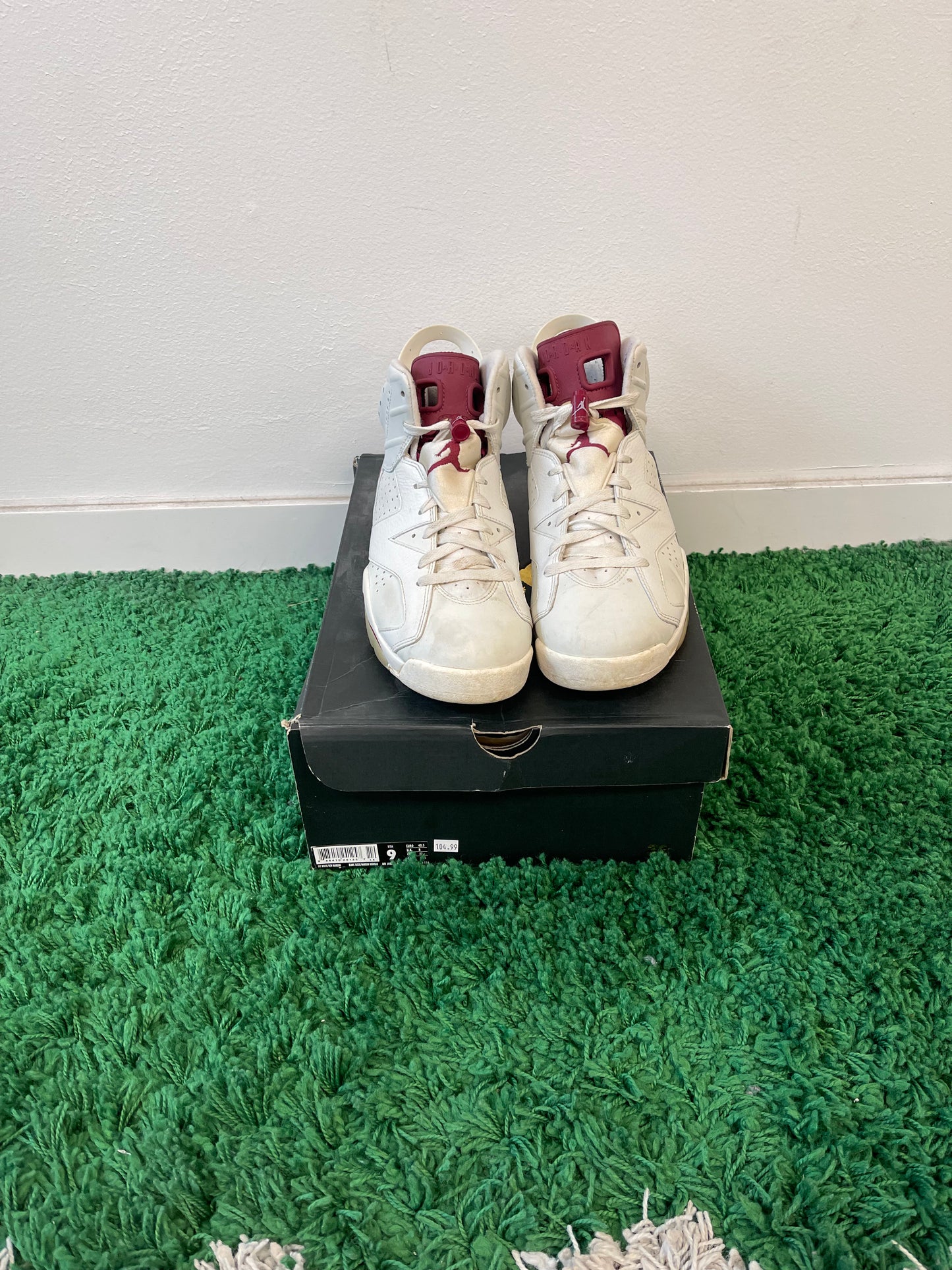 Used Jordan 6 Retro Maroon 2015 (Men’s)