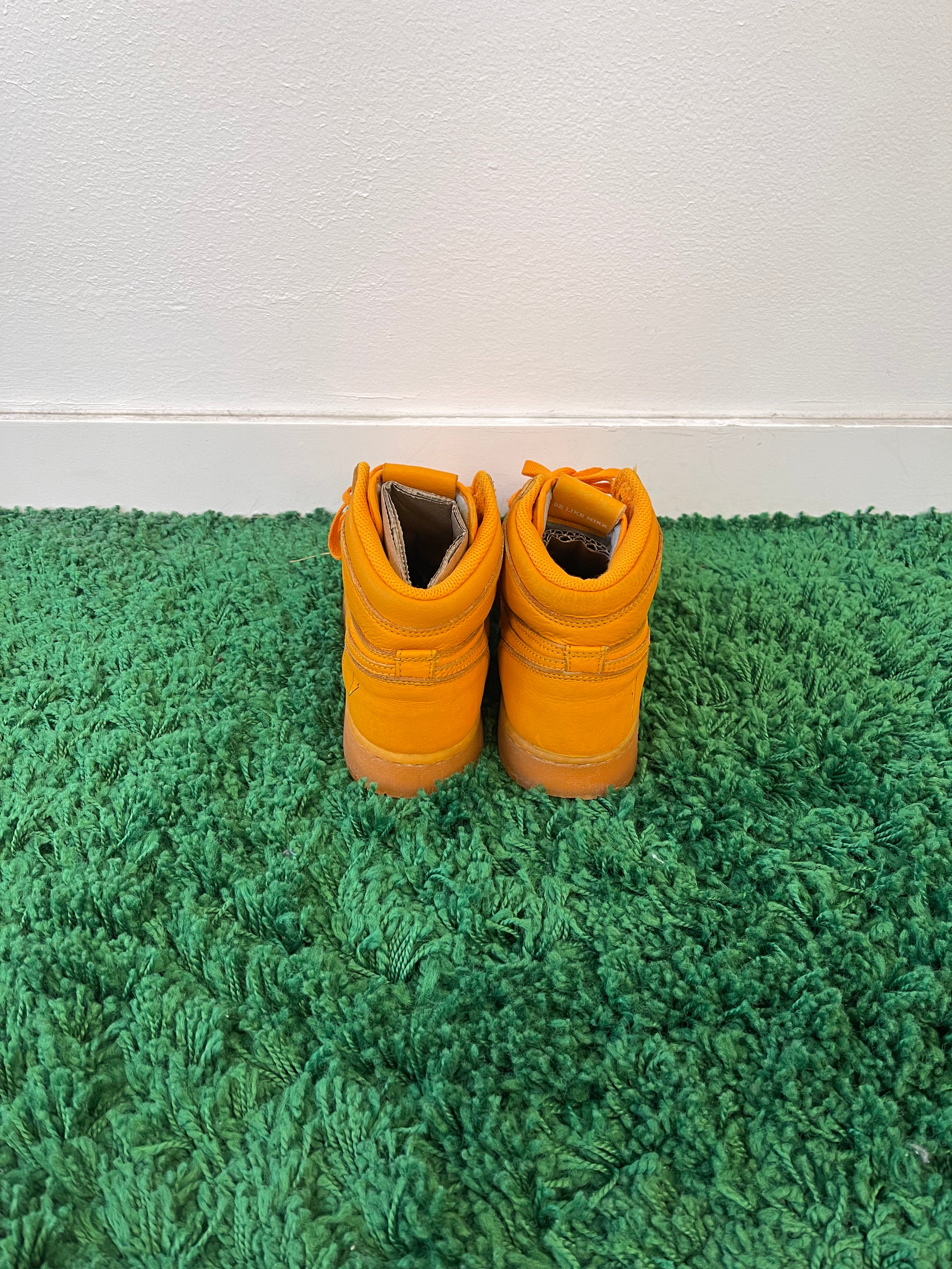 Used Jordan 1 Retro High Gatorade Orange Peel (Youth)