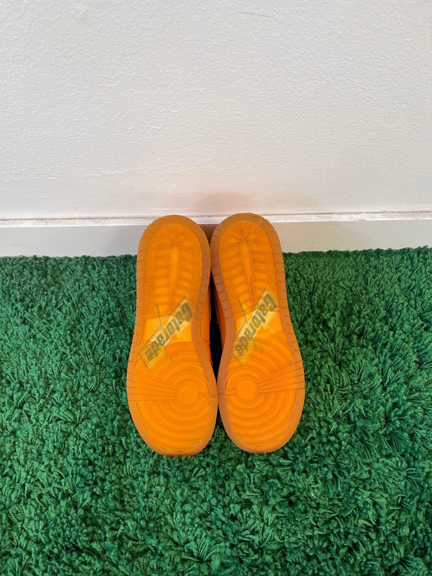 Used Jordan 1 Retro High Gatorade Orange Peel (Youth)