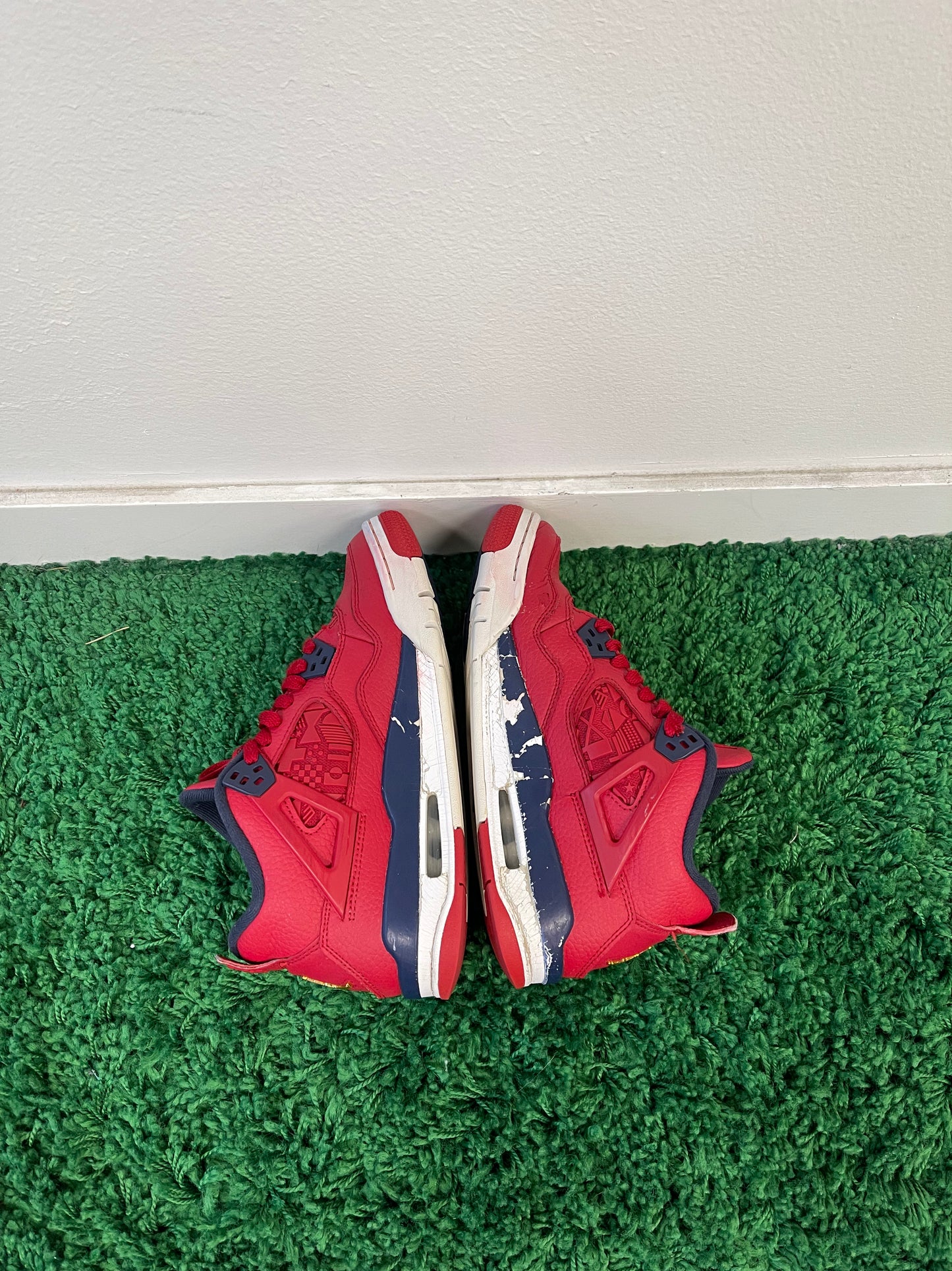 Used Jordan 4 Retro FIBA 2019 (Youth)