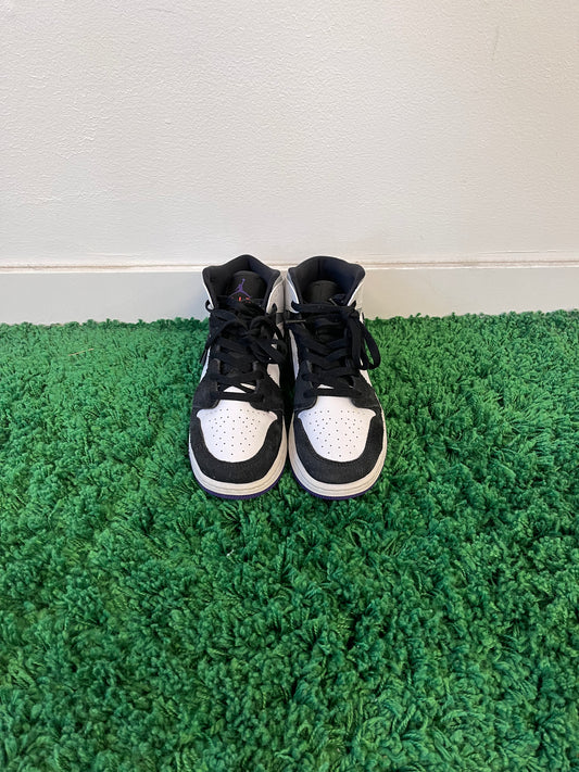 Used Jordan 1 Mid SE Purple (Youth)