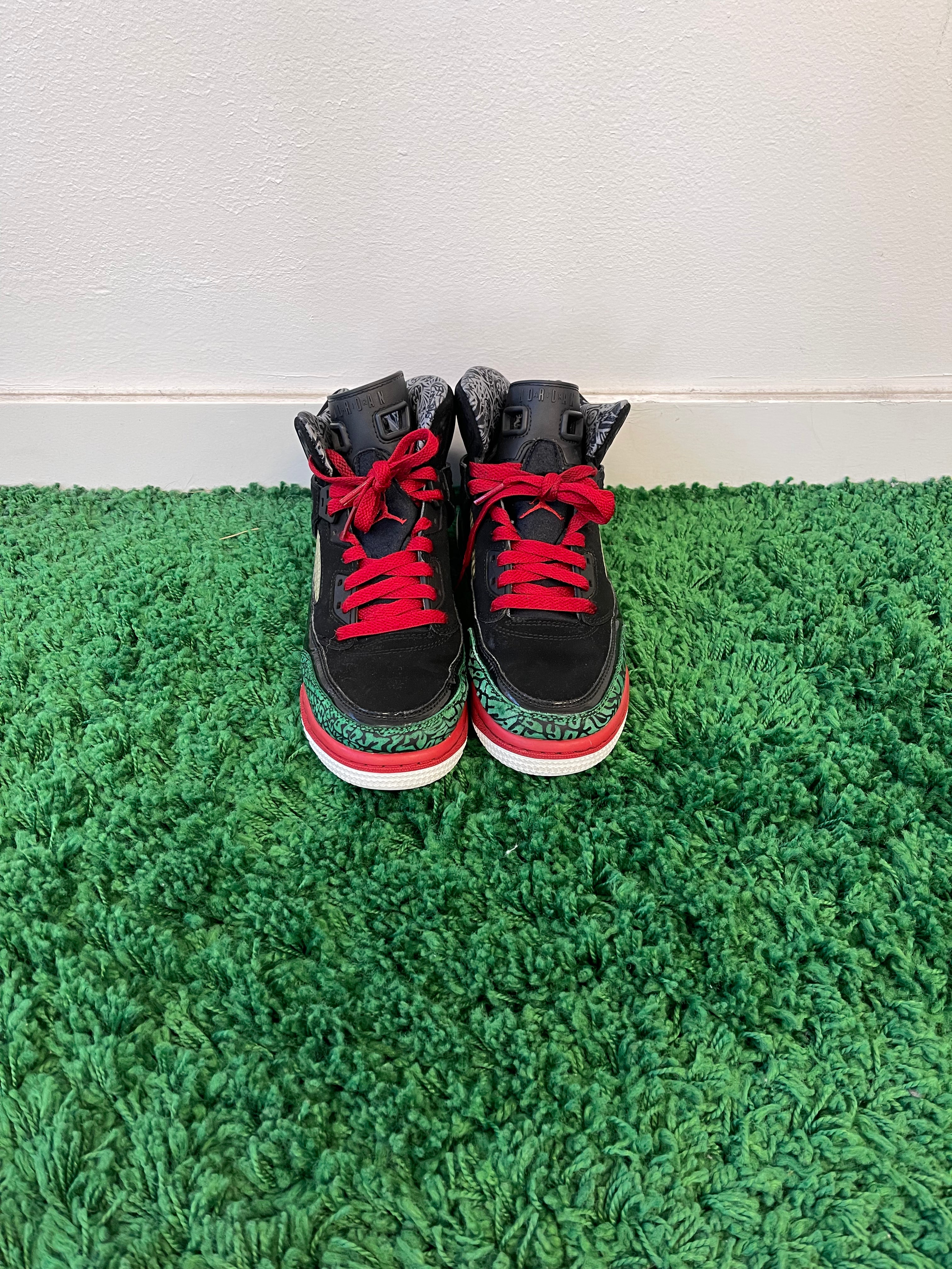 Used Jordan Spizike Black Varsity Red (Youth)