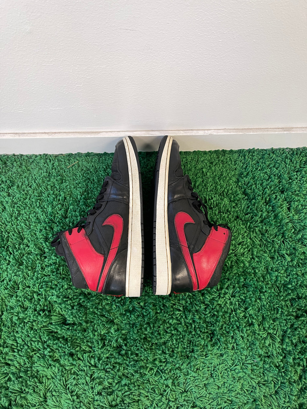 Used Jordan 1 Retro Mid Gym Red (Men’s)
